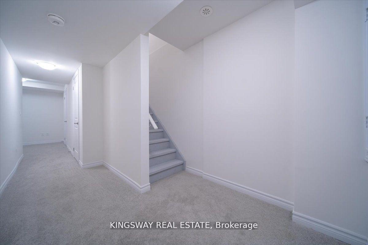 Photo 25 of 27 Paradox Street, Vaughan, Elder Mills — HOMEH