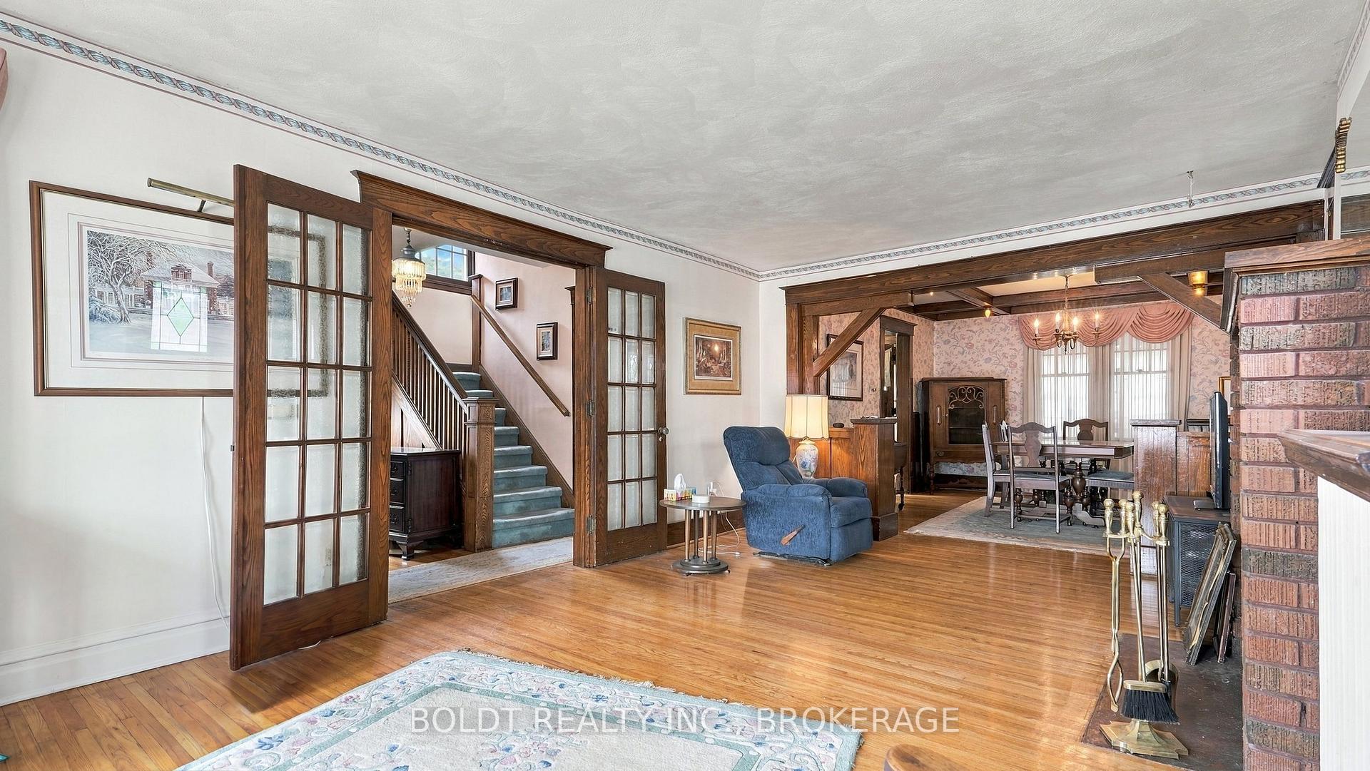 Photo 10 of 4497 Morrison Street, Niagara Falls, Downtown — HOMEH