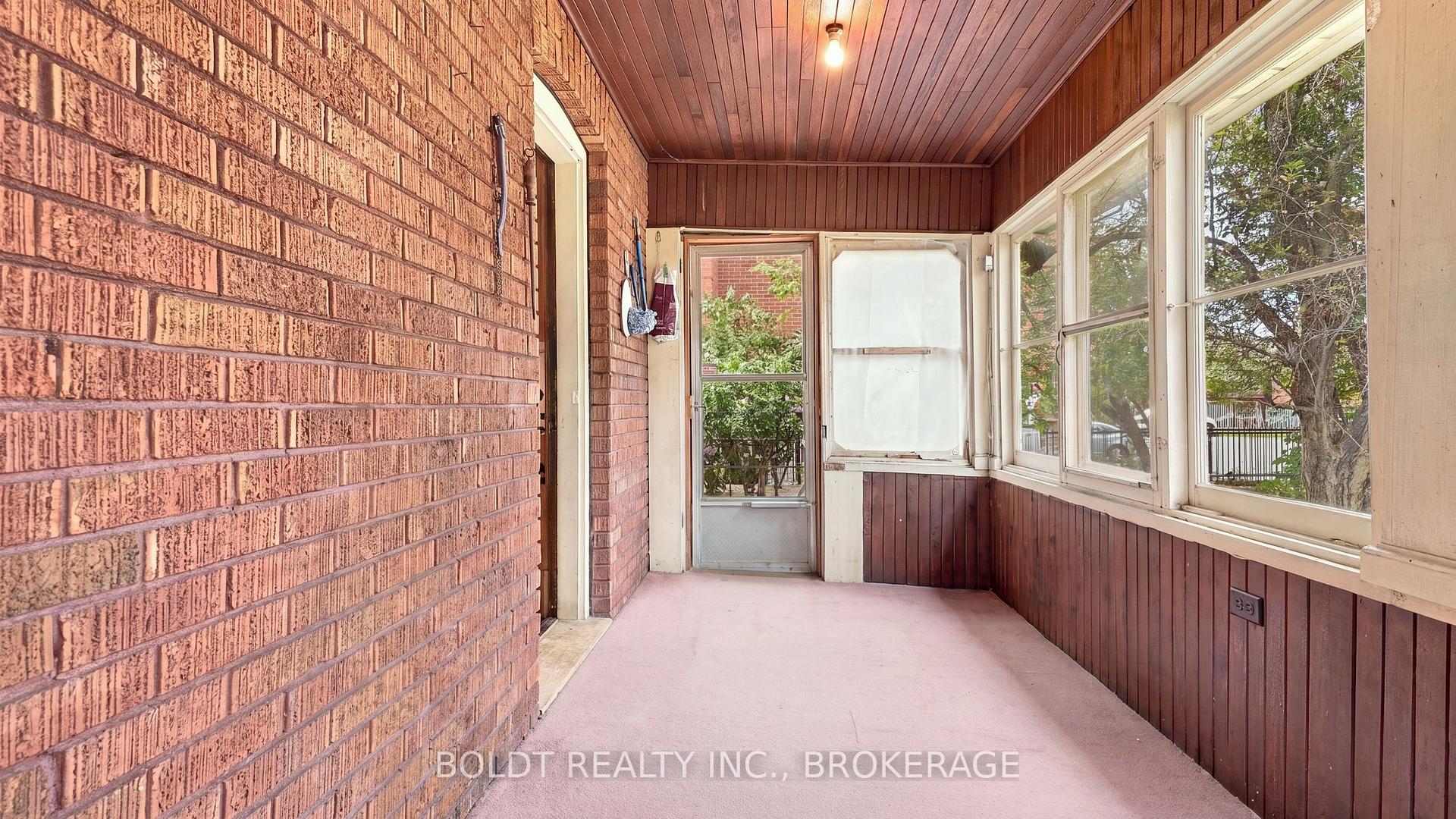 Photo 22 of 4497 Morrison Street, Niagara Falls, Downtown — HOMEH