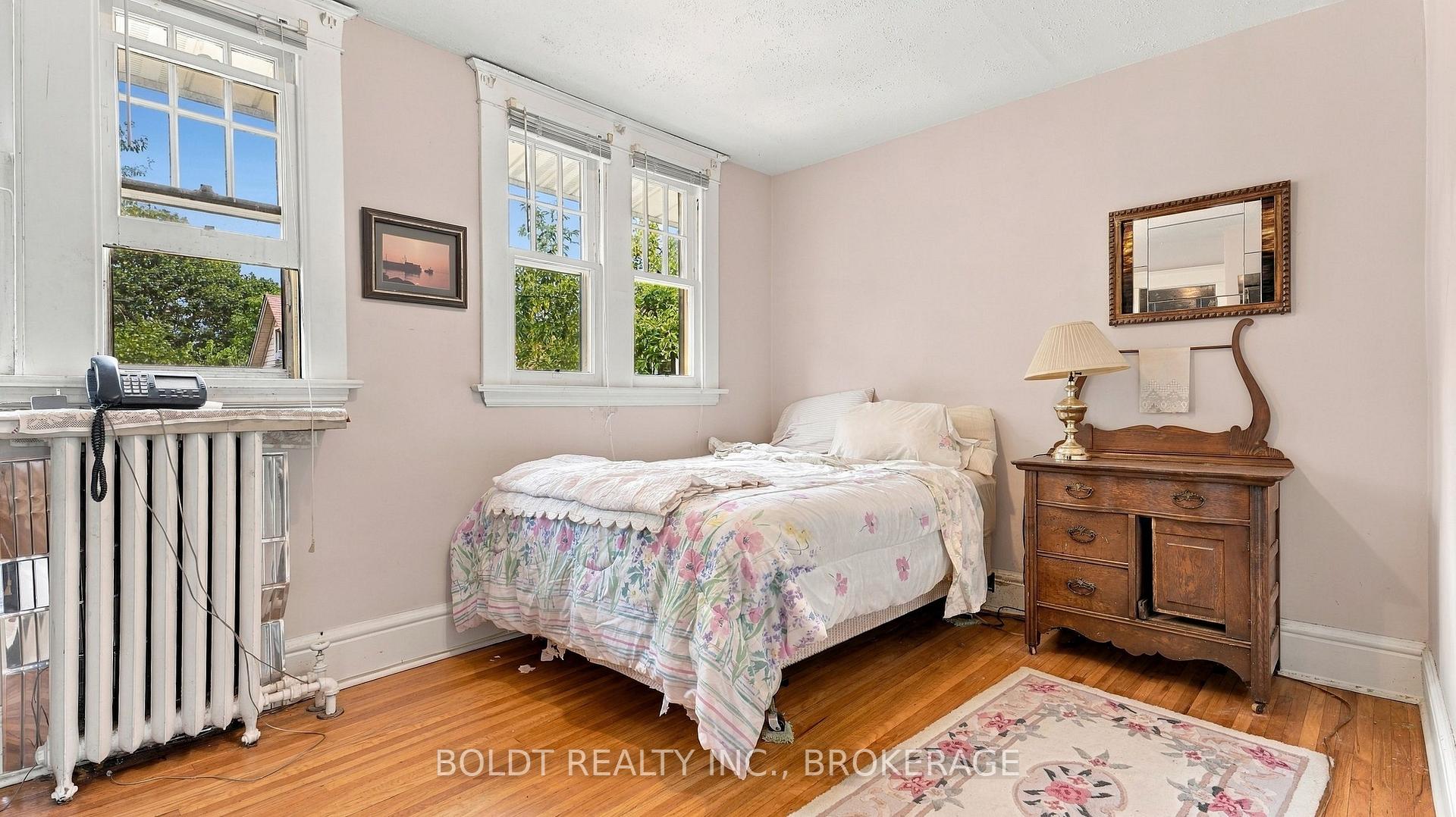Photo 24 of 4497 Morrison Street, Niagara Falls, Downtown — HOMEH