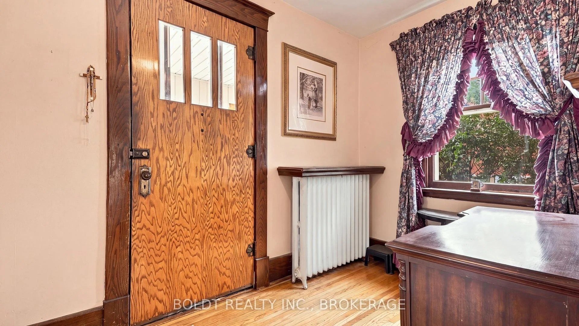 Photo 8 of 4497 Morrison Street, Niagara Falls, Downtown — HOMEH