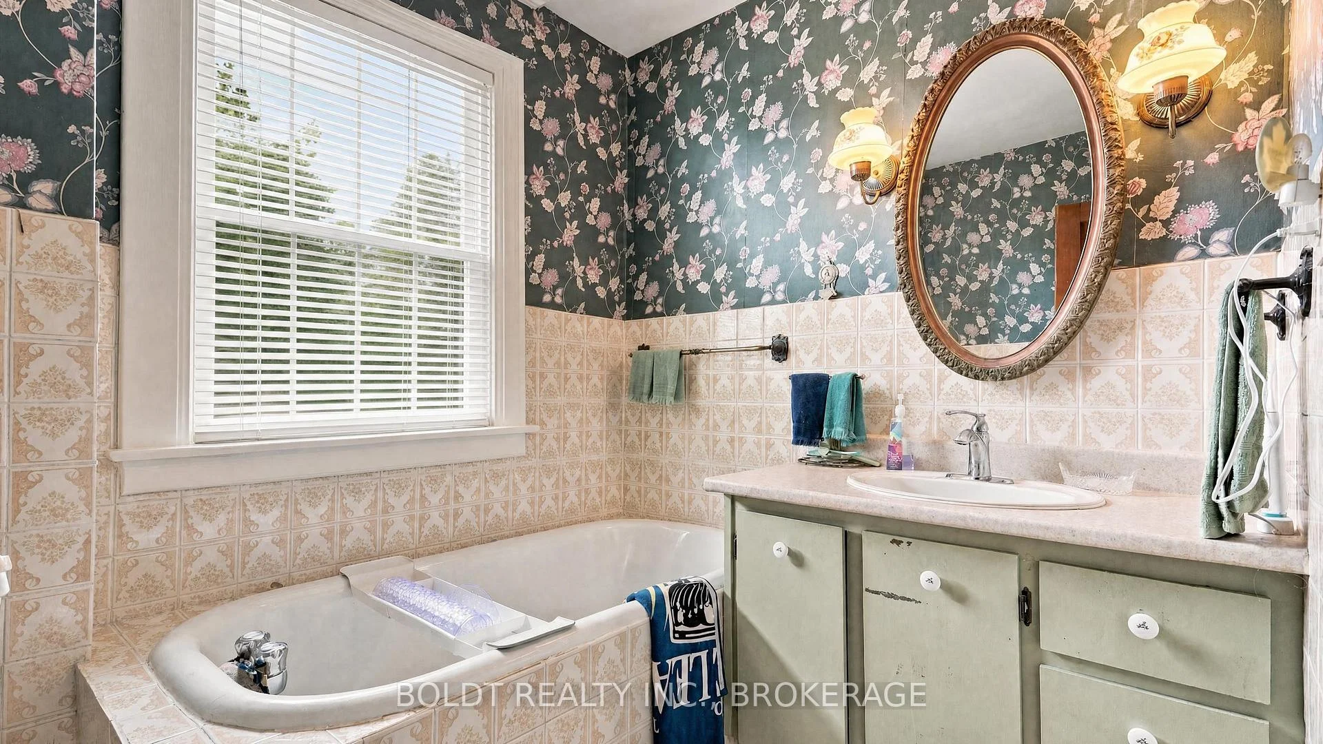 Photo 30 of 4497 Morrison Street, Niagara Falls, Downtown — HOMEH