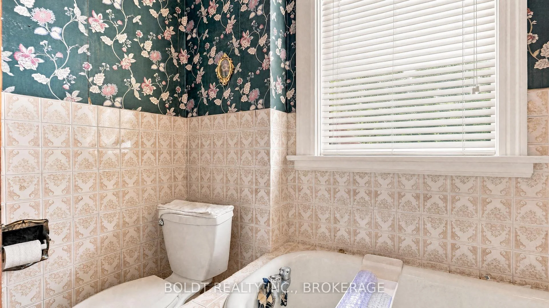 Photo 32 of 4497 Morrison Street, Niagara Falls, Downtown — HOMEH