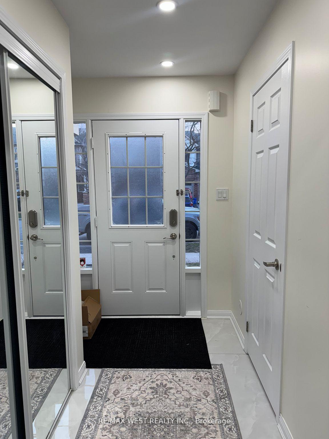 Photo 3 of 925 Burrows Gate, Milton, Coates — HOMEH