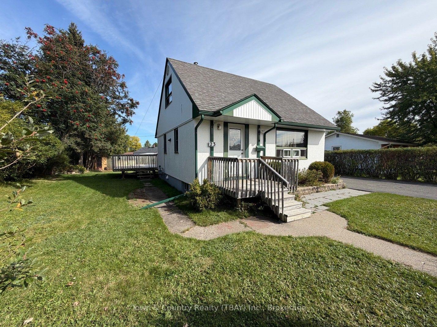 Photo 2 of 23 Gresley Court E, Thunder Bay, Current River — HOMEH