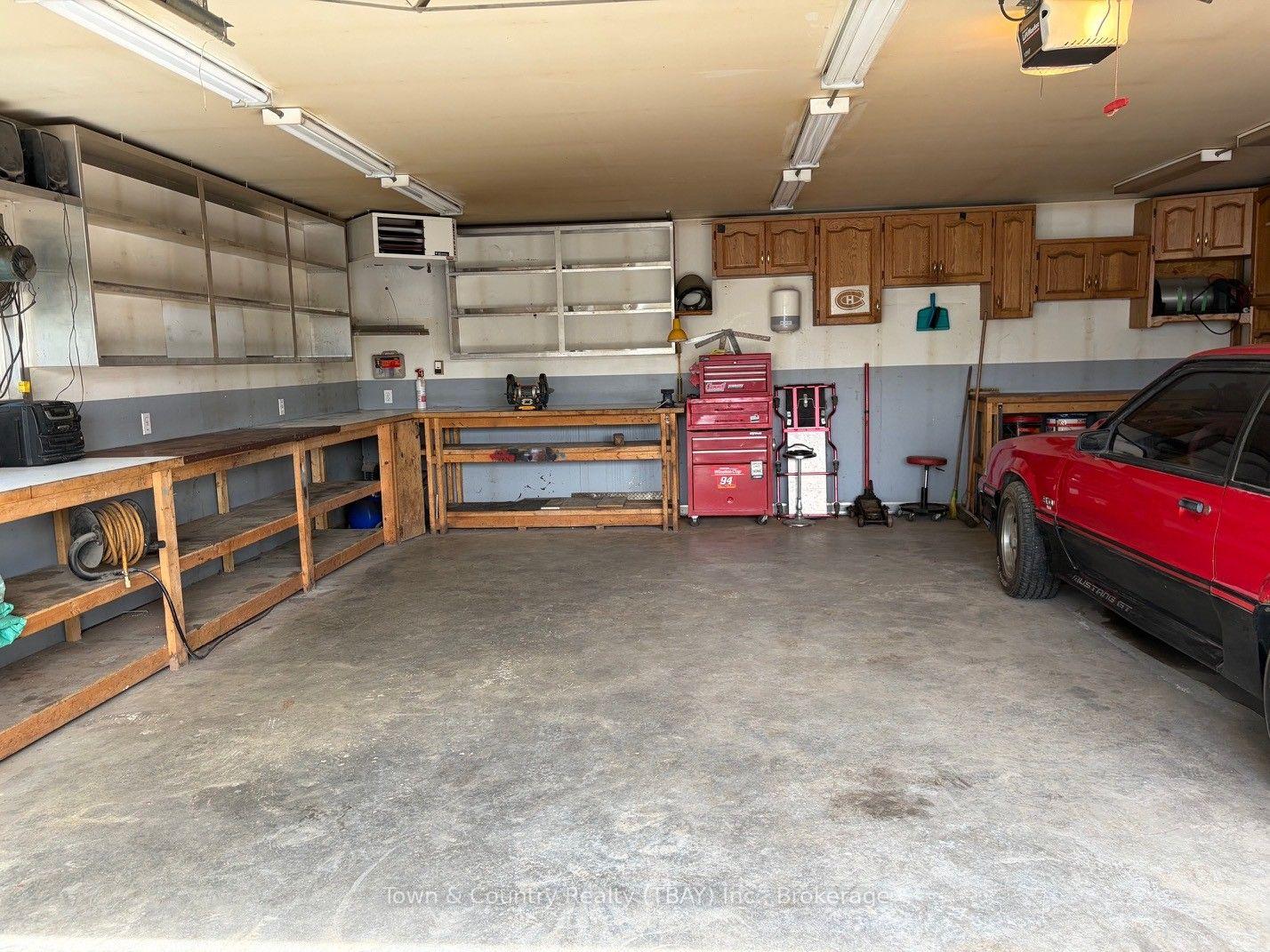 Photo 4 of 23 Gresley Court E, Thunder Bay, Current River — HOMEH