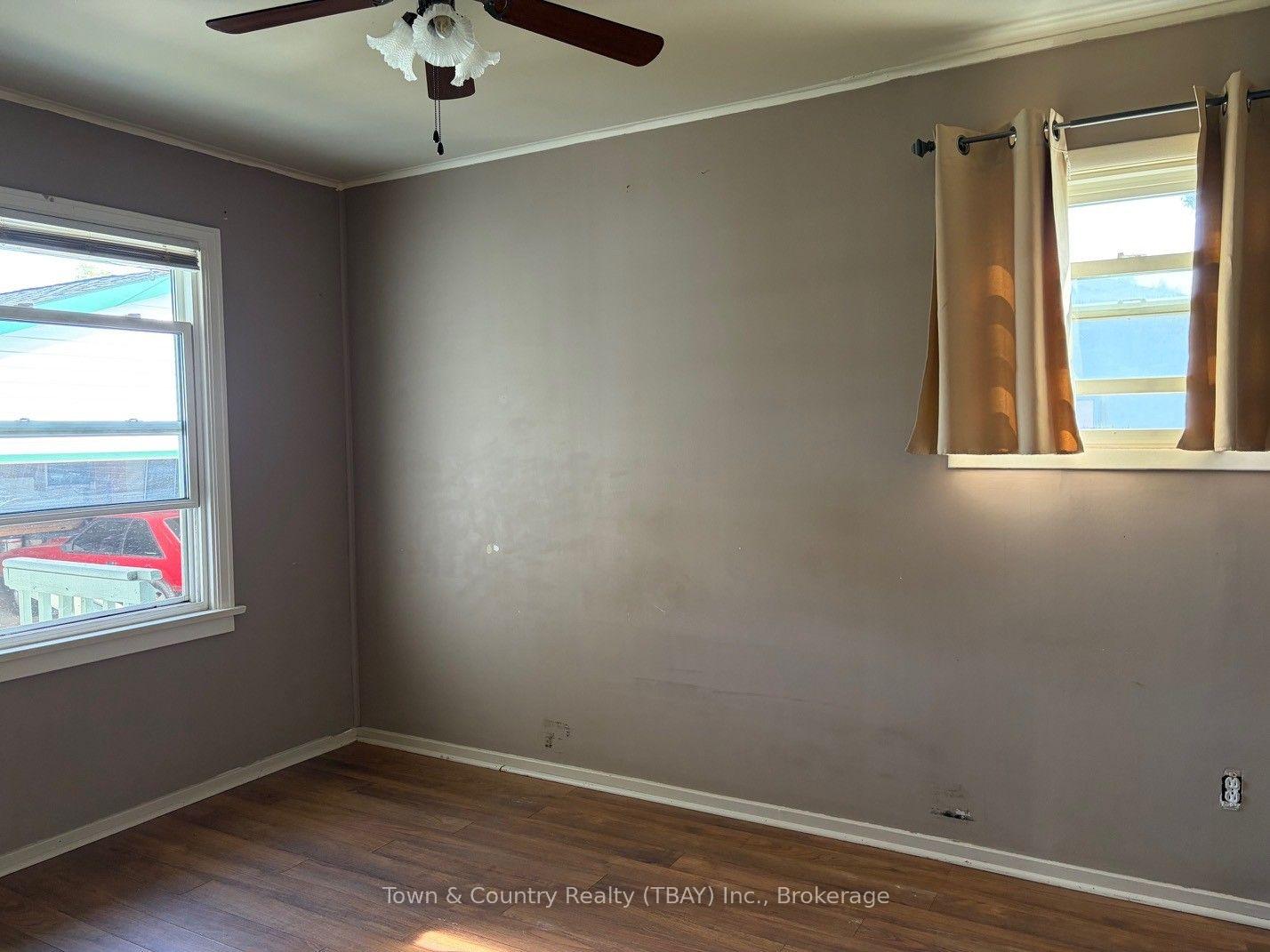 Photo 10 of 23 Gresley Court E, Thunder Bay, Current River — HOMEH