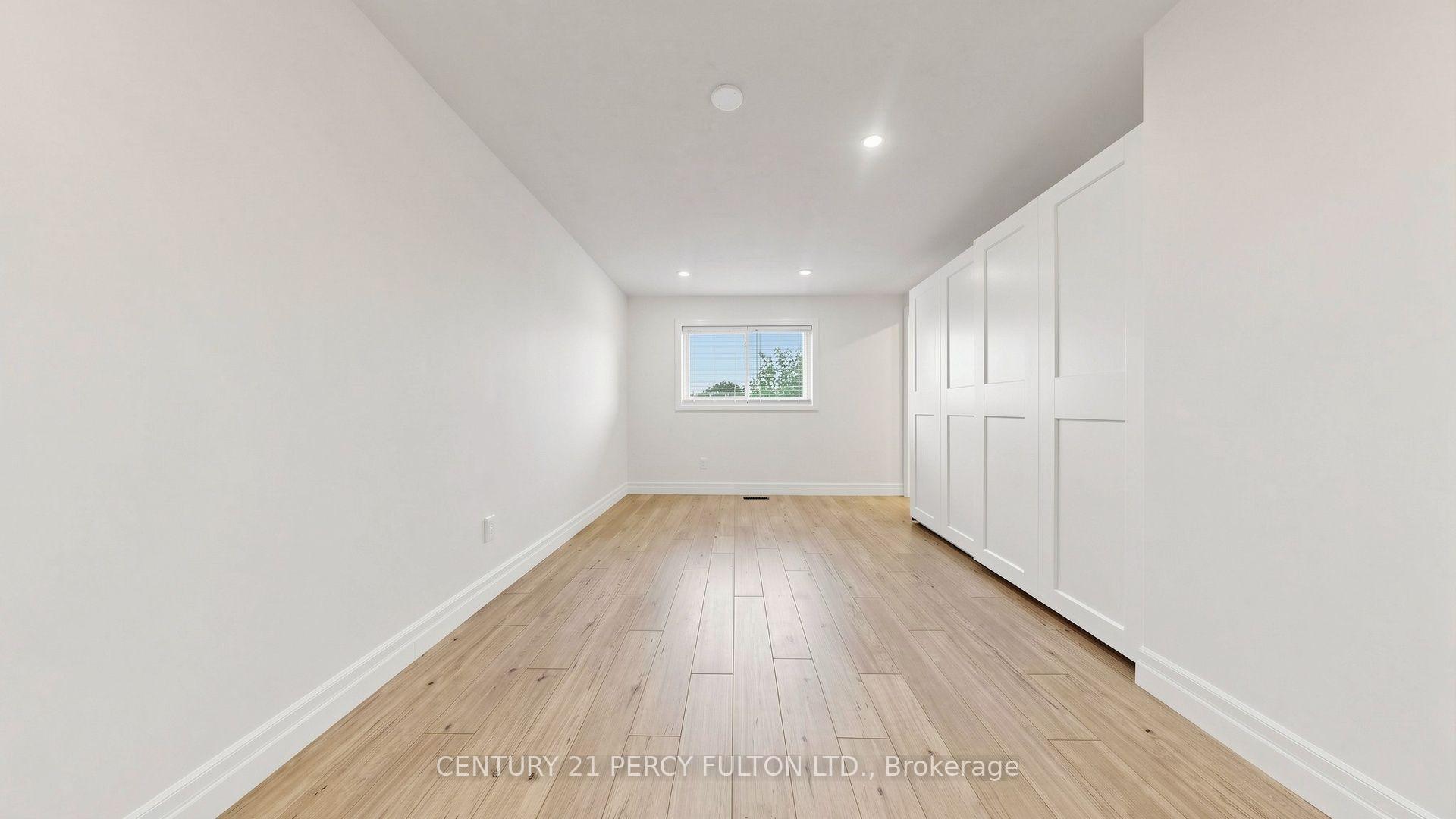 Photo 17 of 17 Harley Drive, Ajax, Central — HOMEH