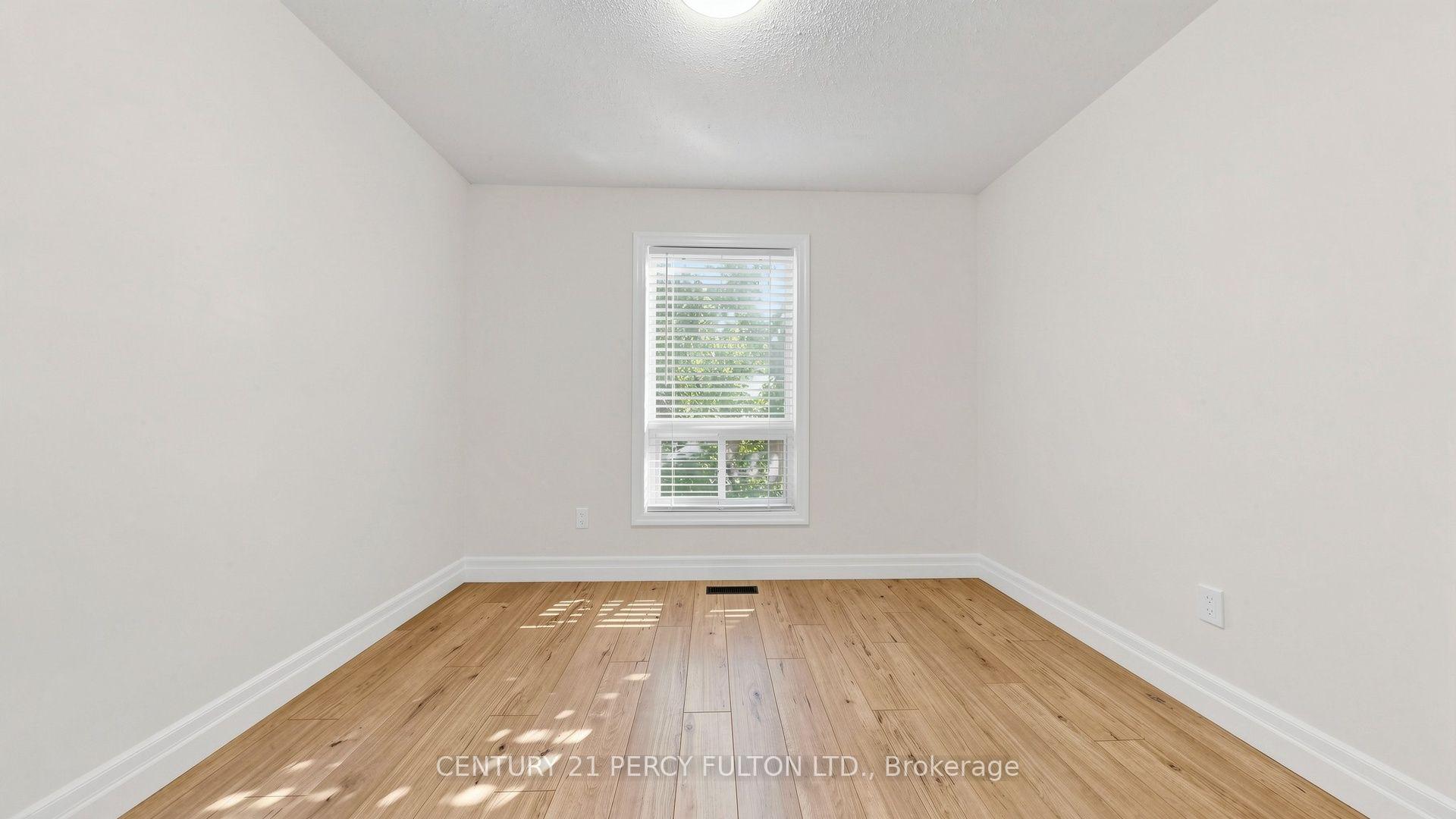 Photo 19 of 17 Harley Drive, Ajax, Central — HOMEH