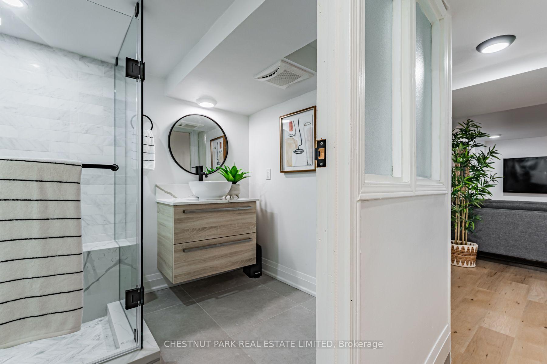Photo 13 of Unit Lower, 101 Oakcrest Avenue, Toronto, East End-Danforth — HOMEH