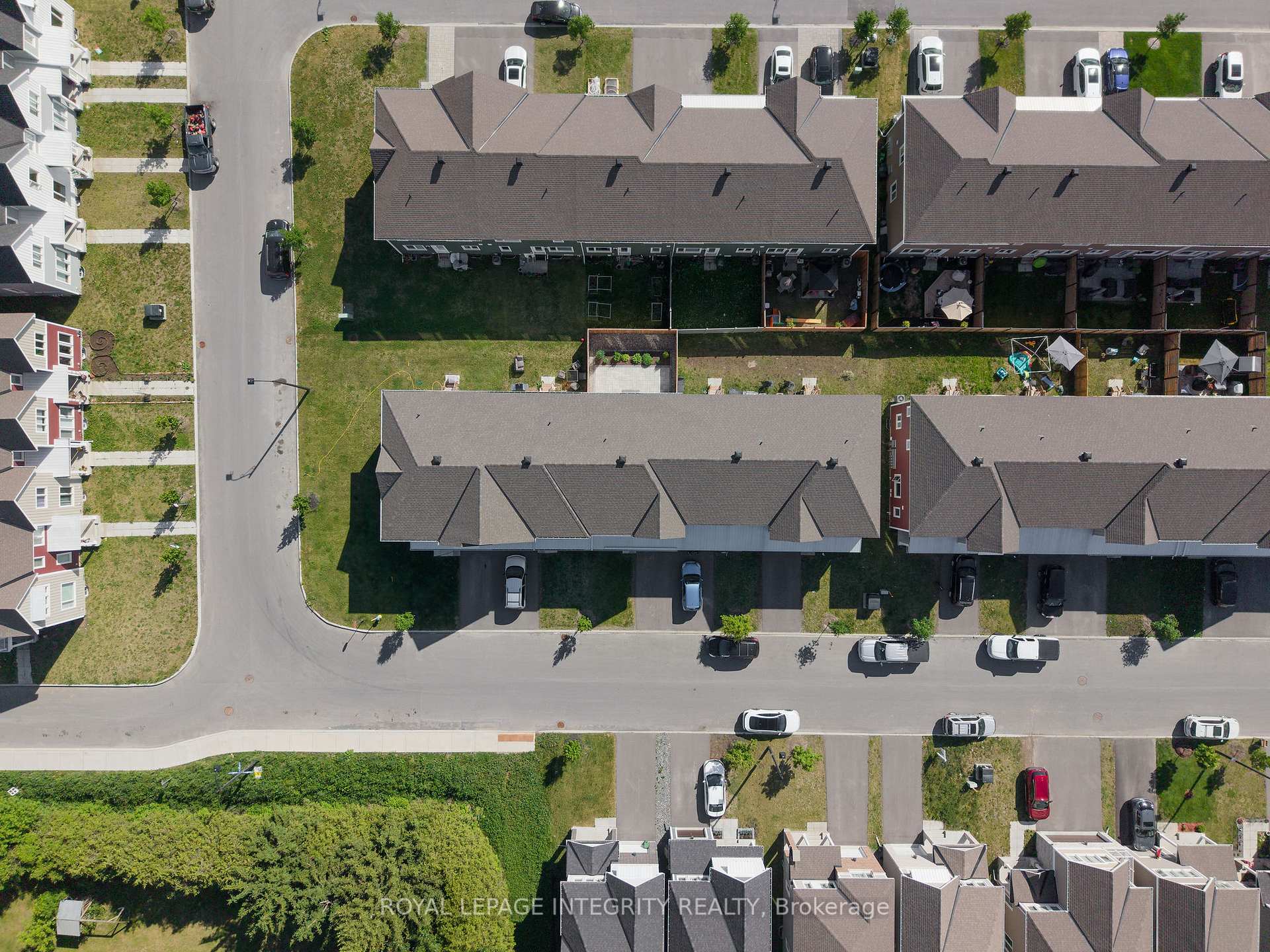 Photo 32 of 2005 Postilion Street, Ottawa, Btwn Franktown Rd. & Fallowfield Rd. — HOMEH