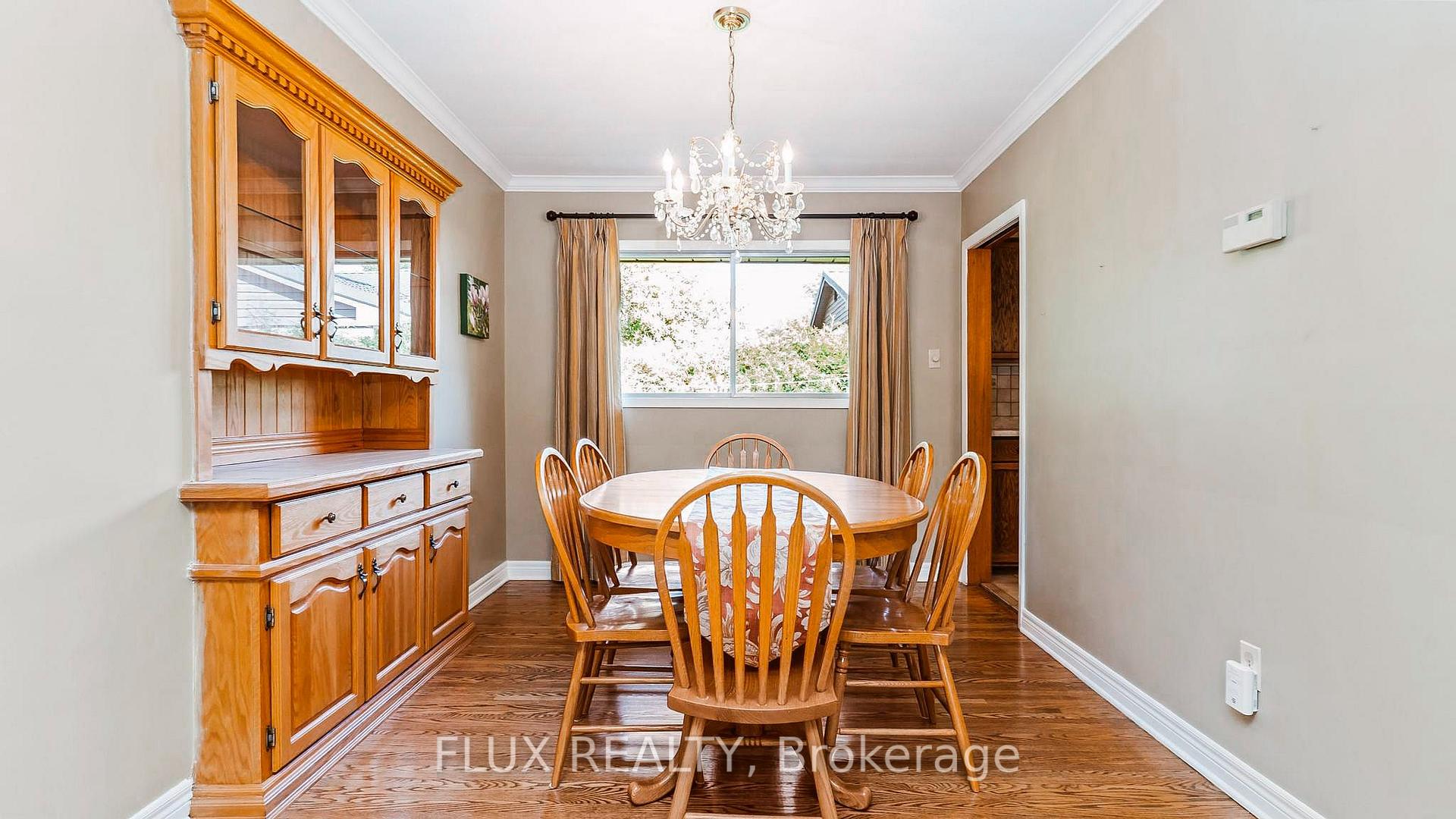 Photo 8 of 457 Three Valleys Crescent, London, South J — HOMEH