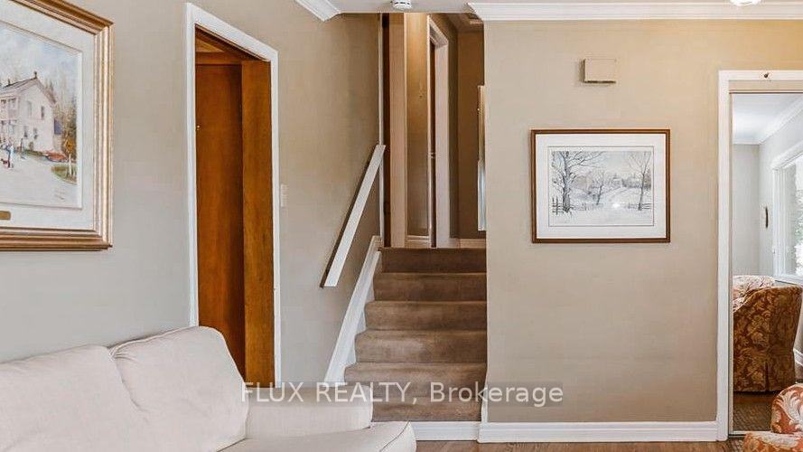Photo 14 of 457 Three Valleys Crescent, London, South J — HOMEH