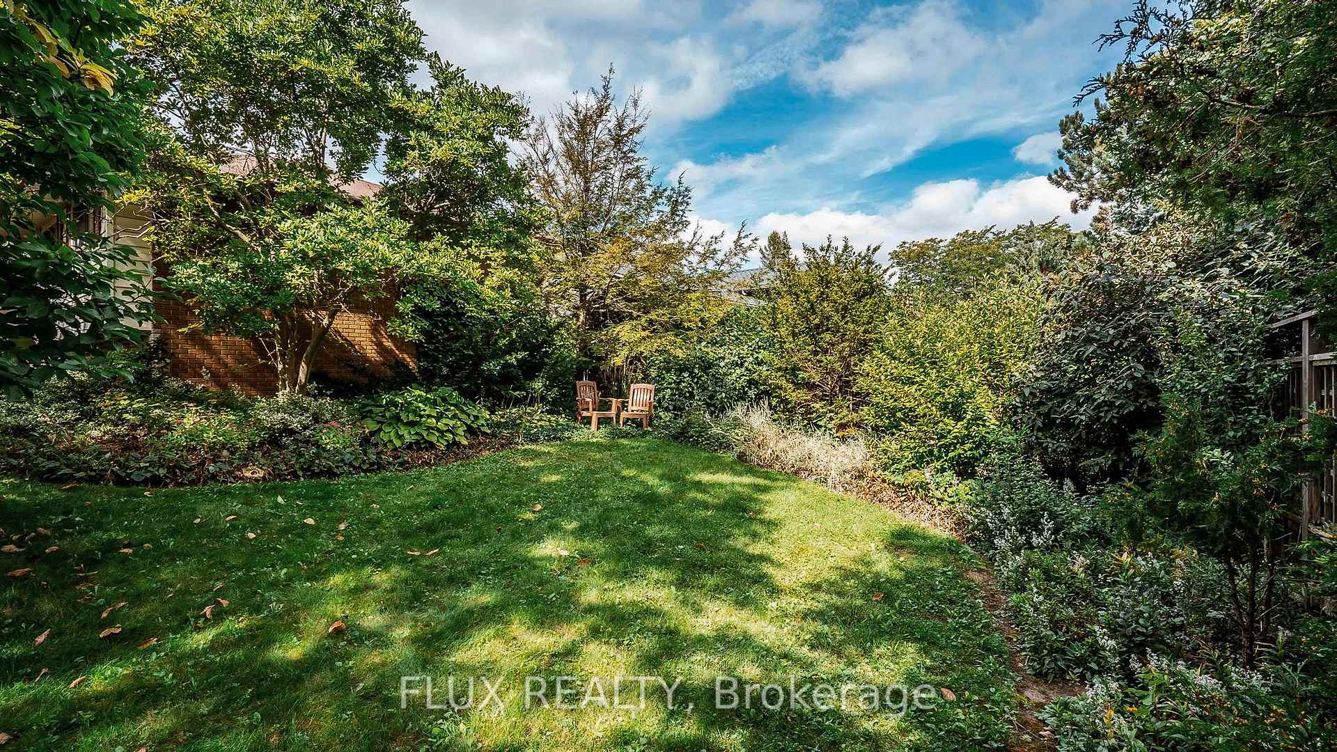 Photo 32 of 457 Three Valleys Crescent, London, South J — HOMEH