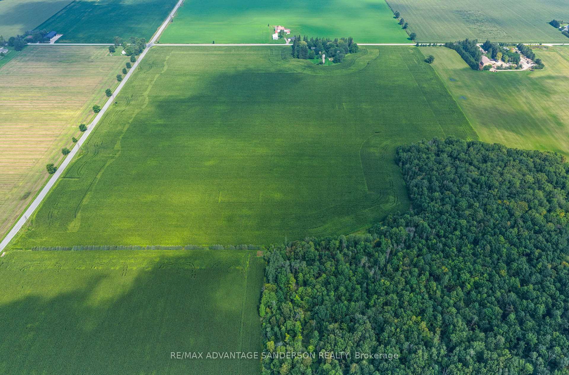 Photo 3 of 15845 Ilderton Road, Middlesex Centre, Rural Middlesex Centre — HOMEH
