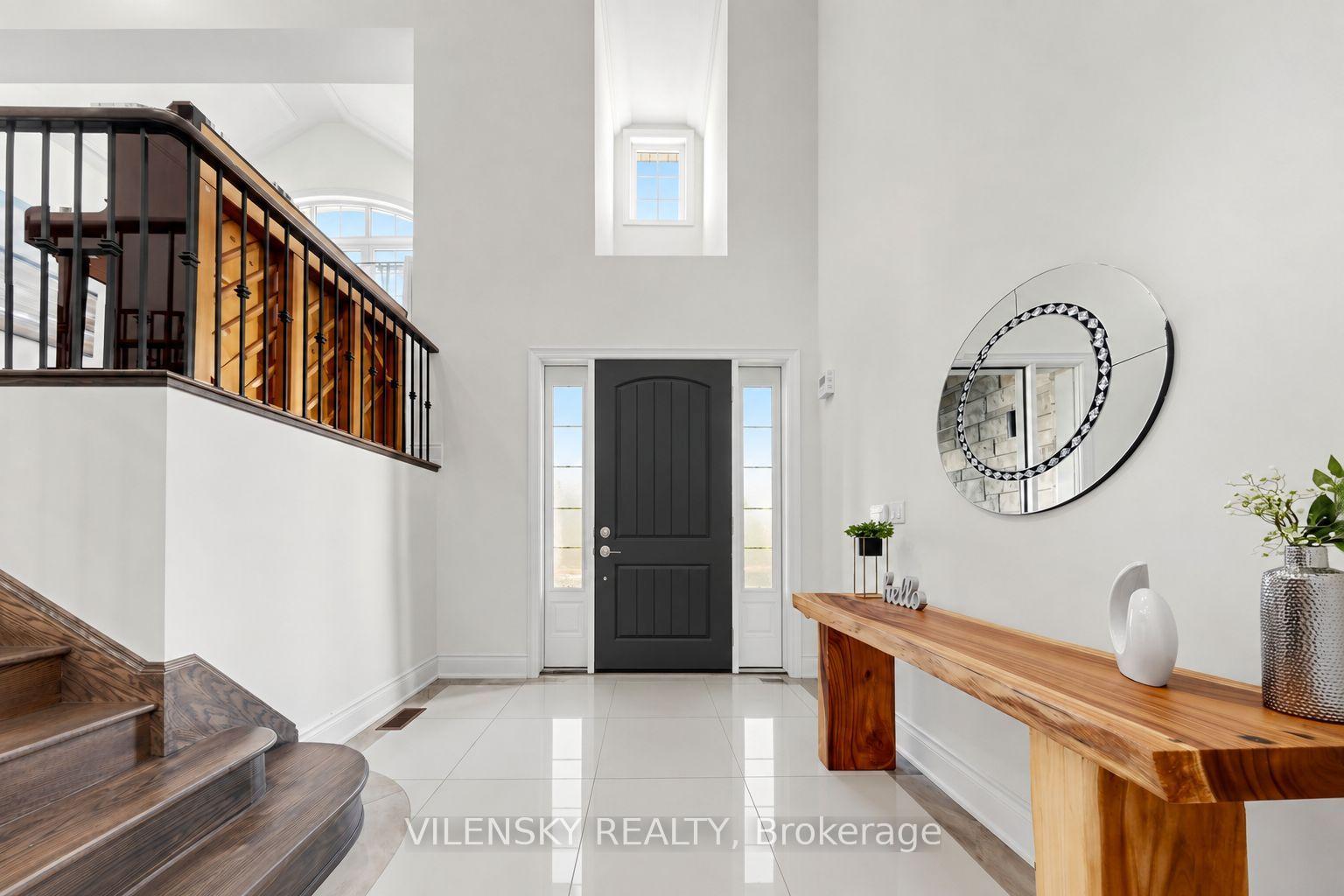 Photo 4 of 37 Scuffler Drive, Vaughan, Patterson — HOMEH