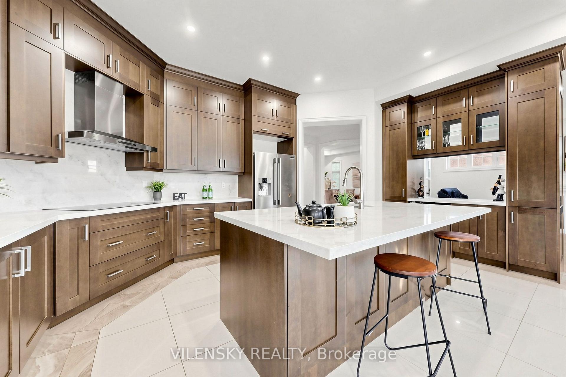 Photo 15 of 37 Scuffler Drive, Vaughan, Patterson — HOMEH
