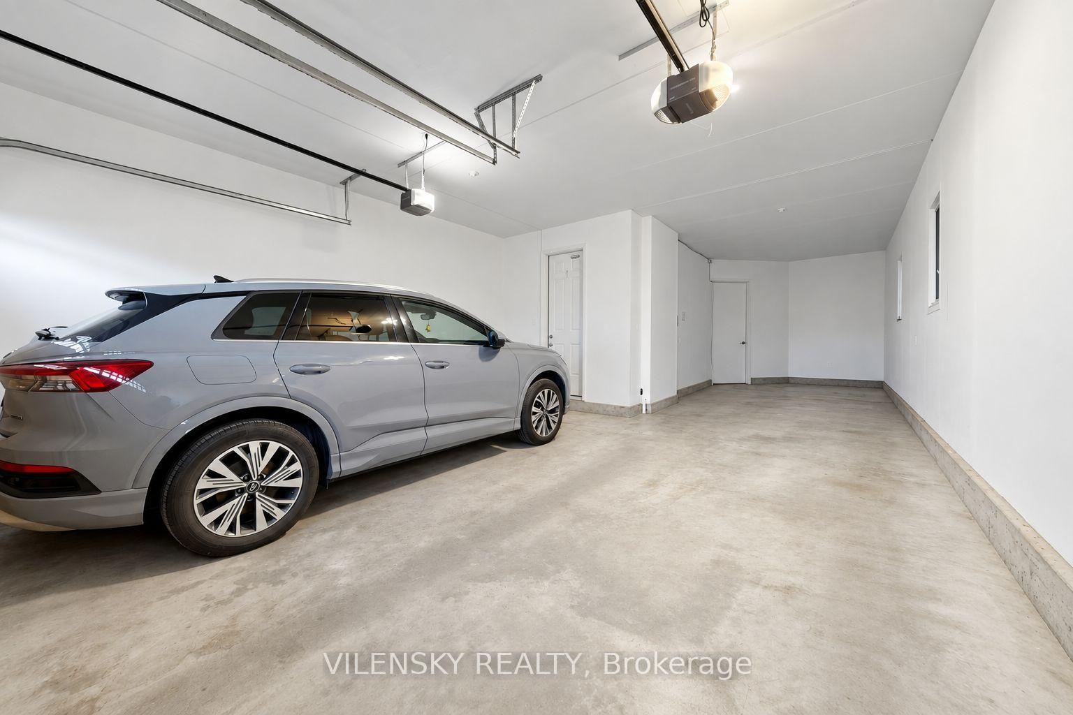 Photo 43 of 37 Scuffler Drive, Vaughan, Patterson — HOMEH