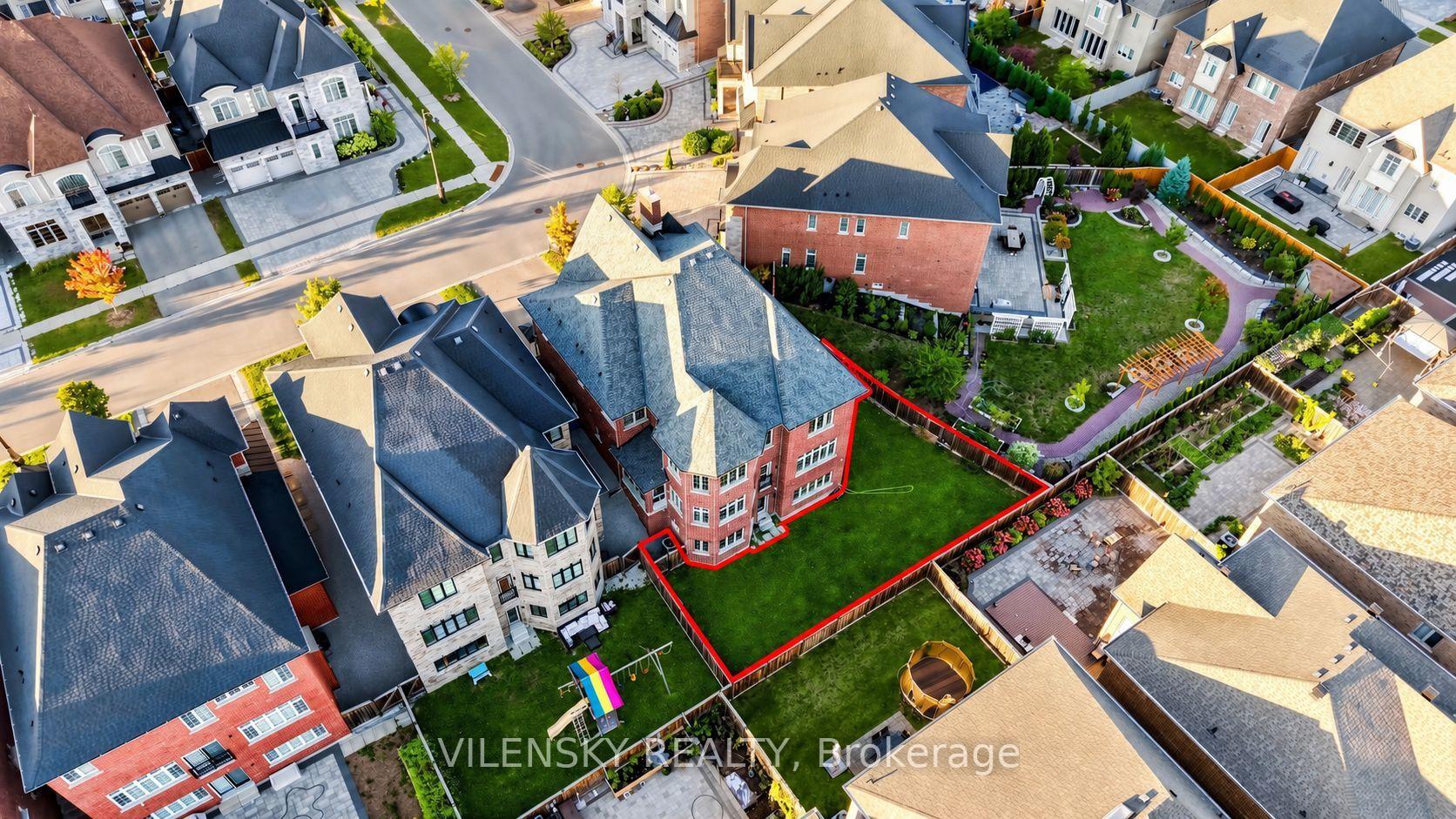 Photo 51 of 37 Scuffler Drive, Vaughan, Patterson — HOMEH
