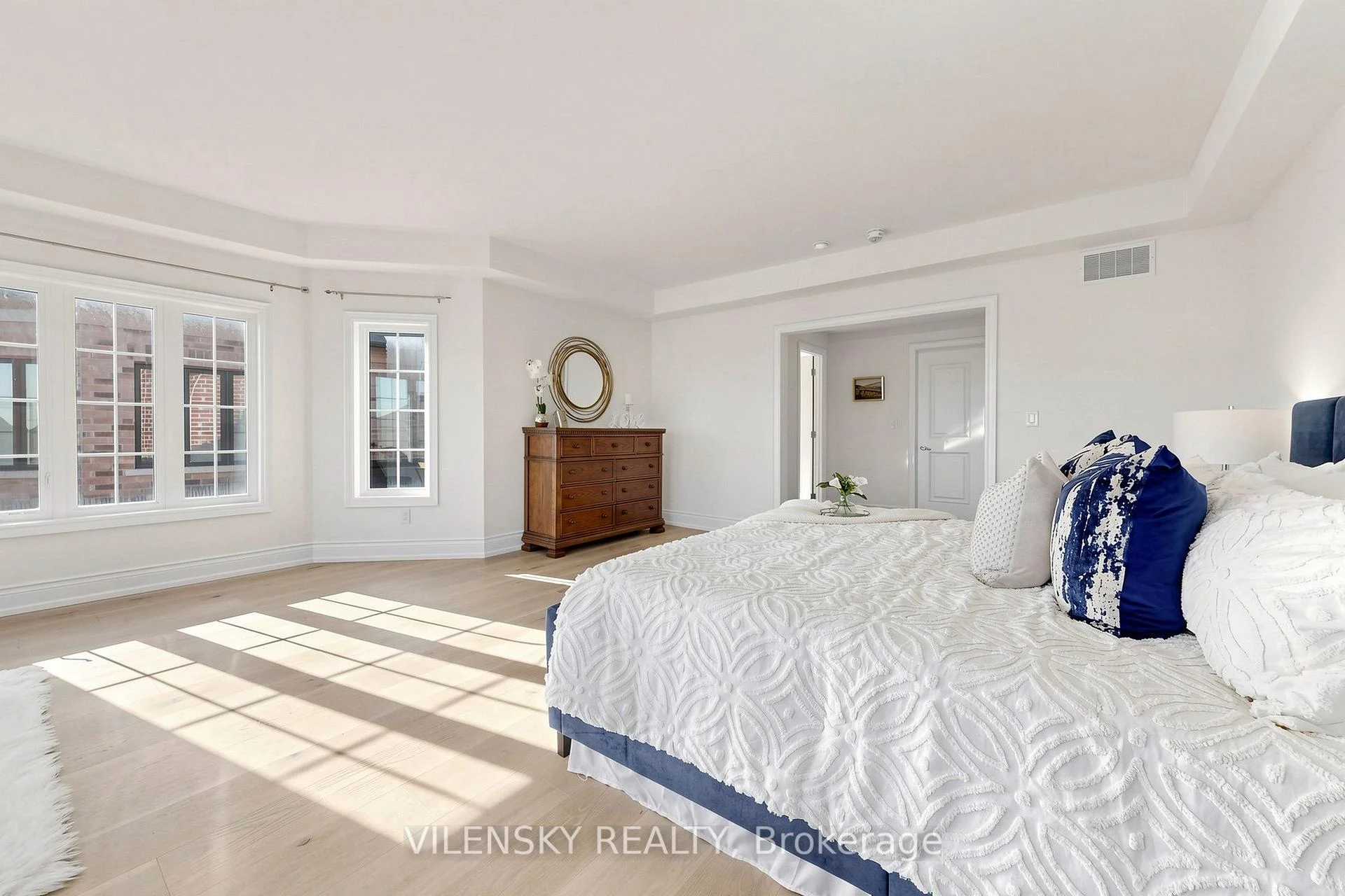 Photo 27 of 37 Scuffler Drive, Vaughan, Patterson — HOMEH