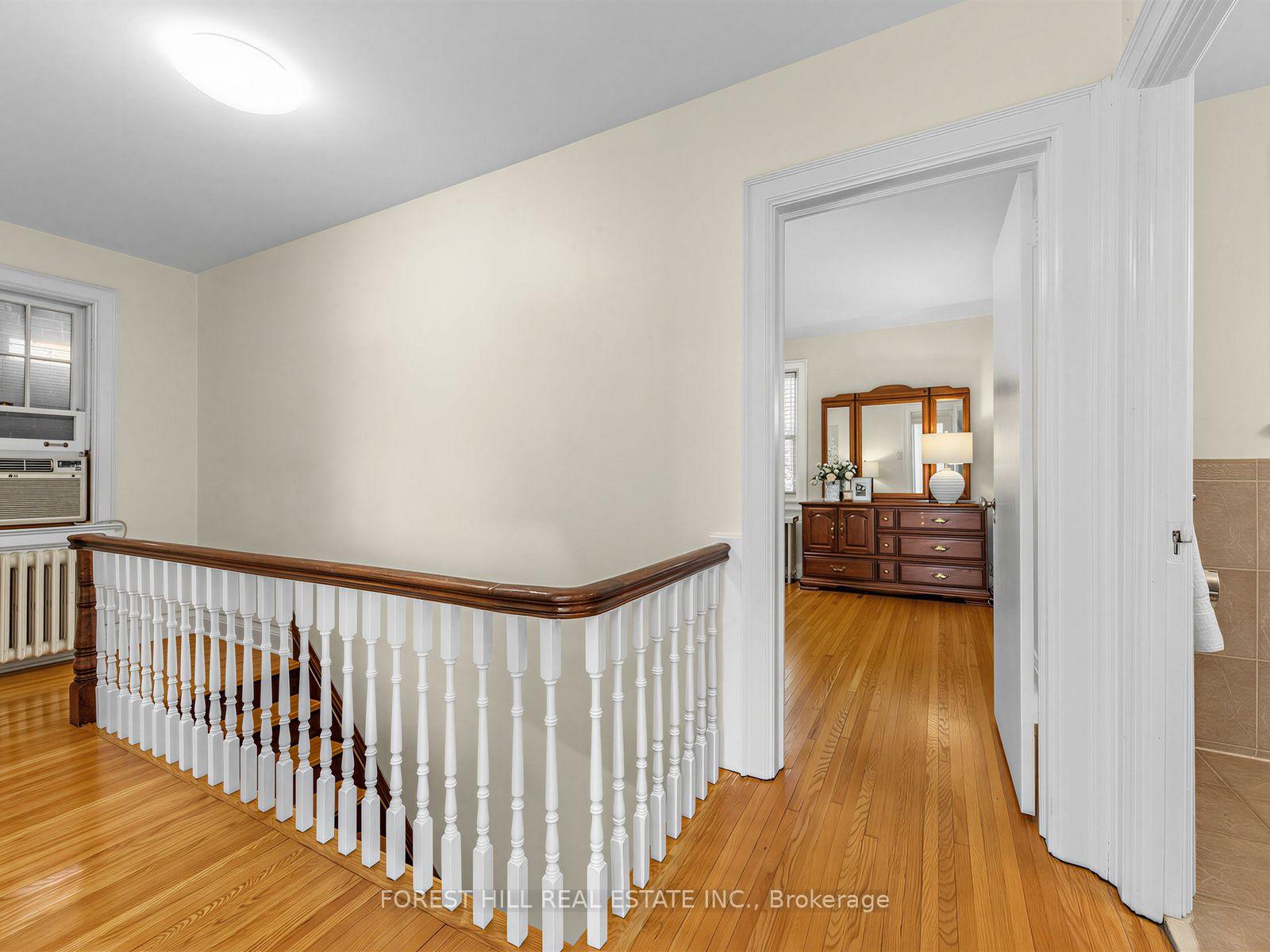 Photo 13 of 28 Castle Knock Road, Toronto, Lawrence Park South — HOMEH