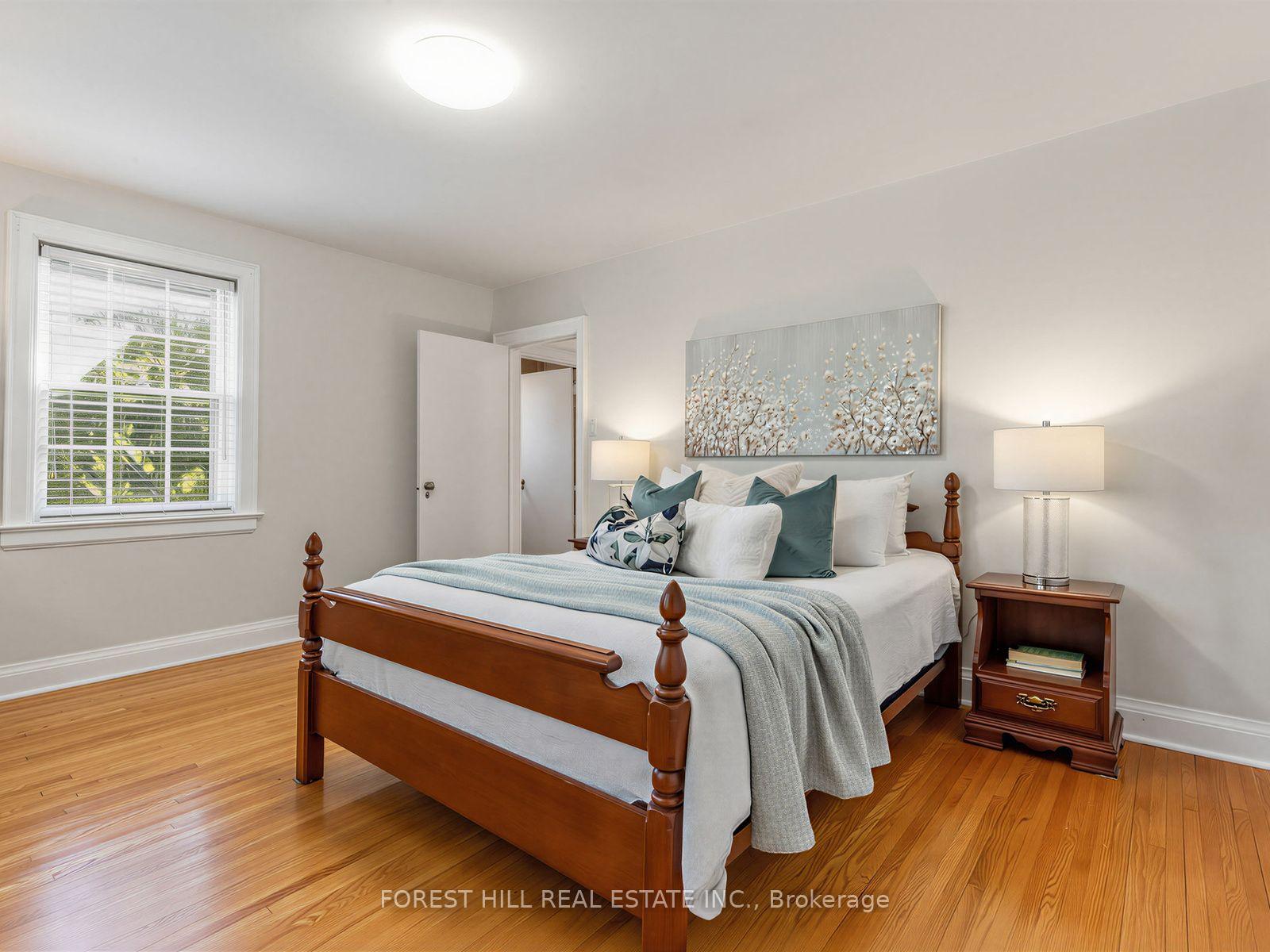 Photo 15 of 28 Castle Knock Road, Toronto, Lawrence Park South — HOMEH
