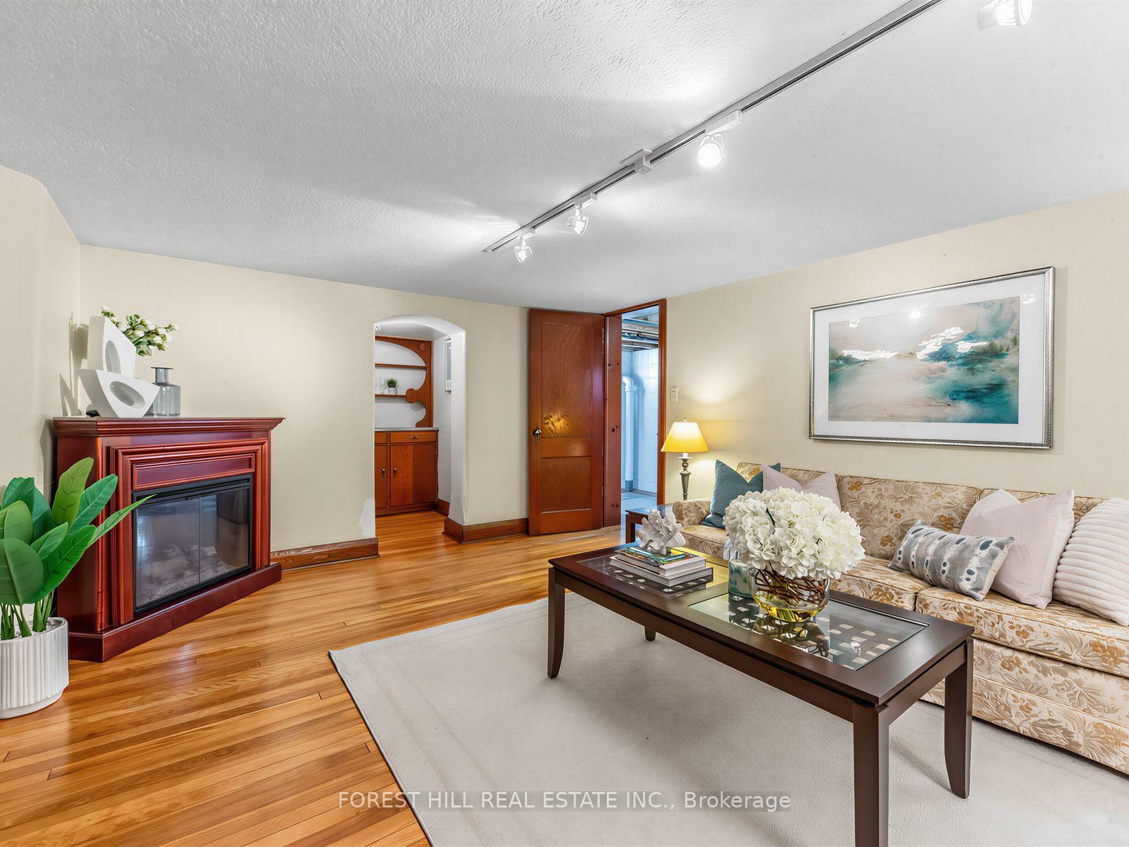 Photo 24 of 28 Castle Knock Road, Toronto, Lawrence Park South — HOMEH