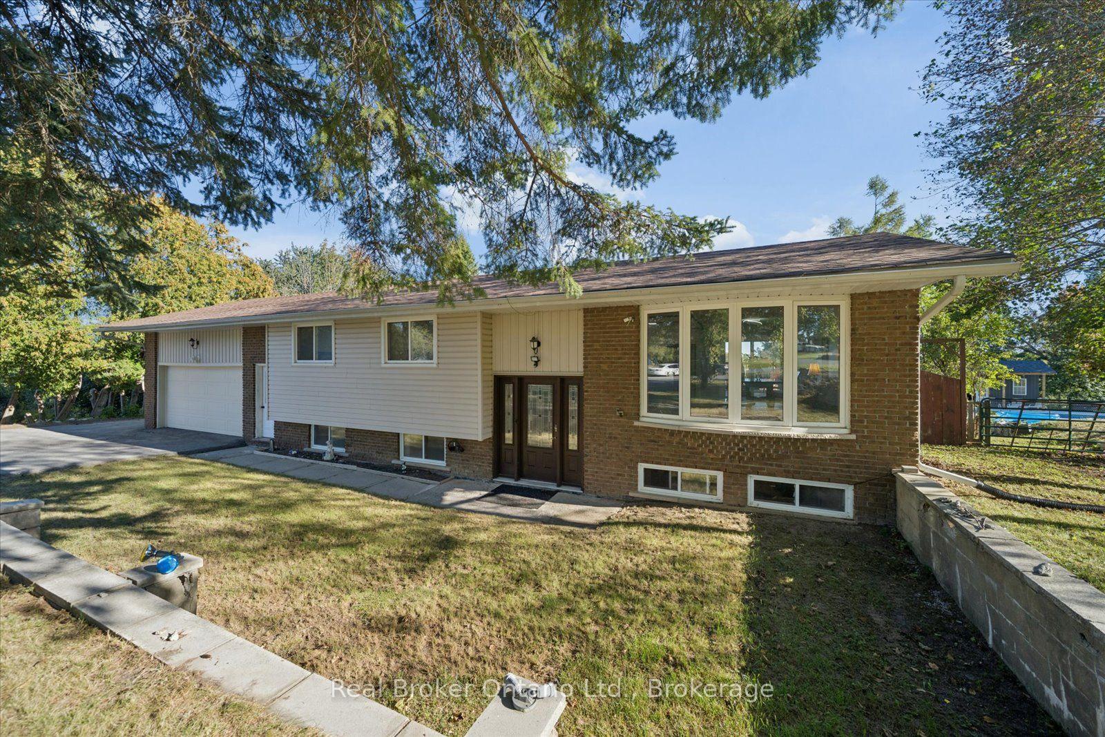 Photo 3 of 210 Patricia Crescent, Selwyn — HOMEH