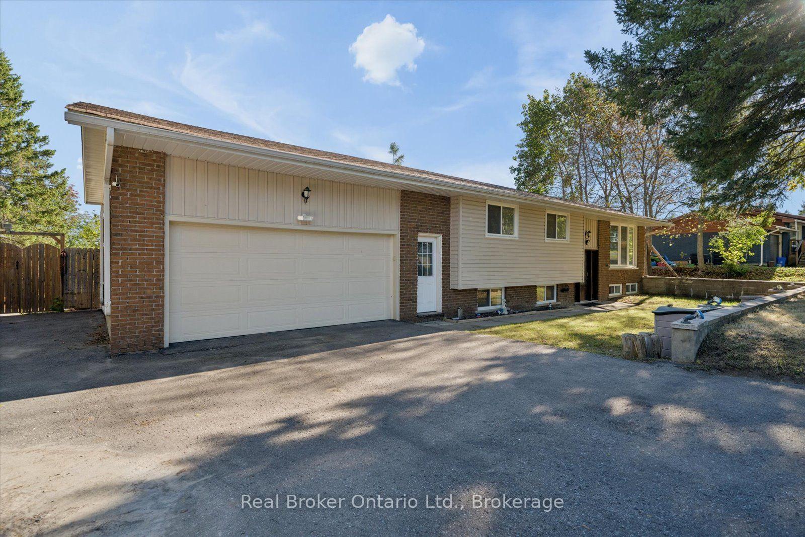 Photo 4 of 210 Patricia Crescent, Selwyn — HOMEH