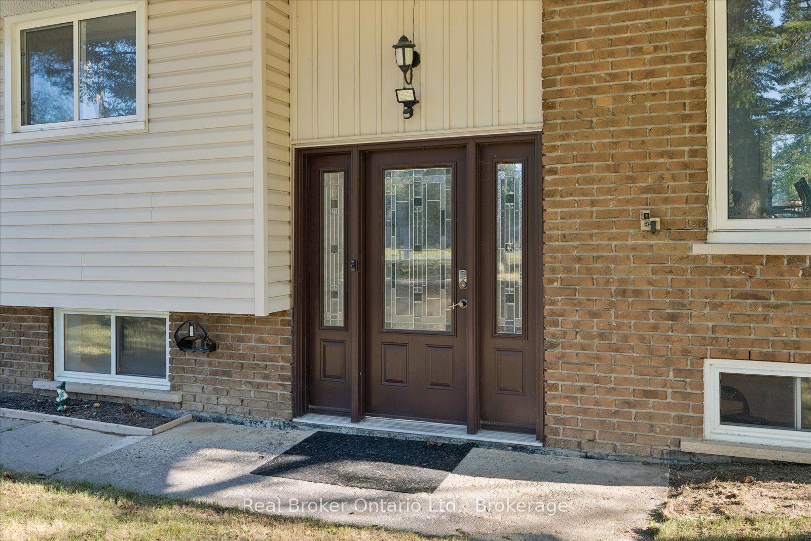 Photo 5 of 210 Patricia Crescent, Selwyn — HOMEH