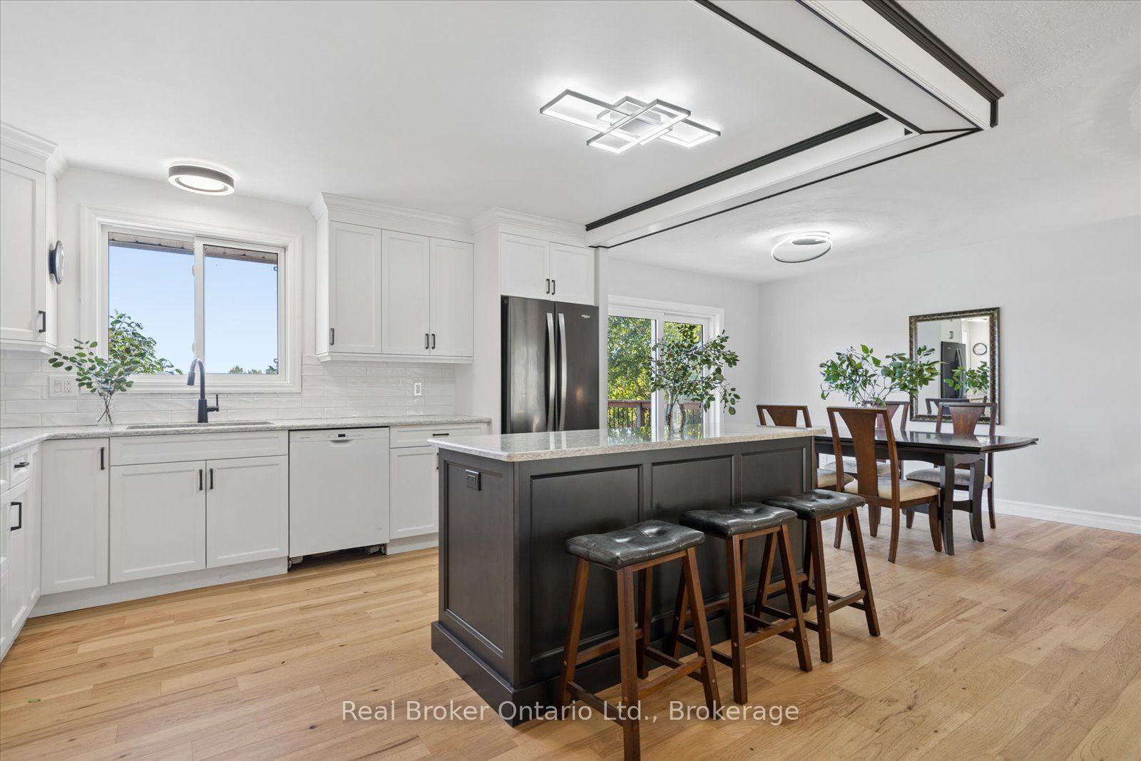 Photo 13 of 210 Patricia Crescent, Selwyn — HOMEH