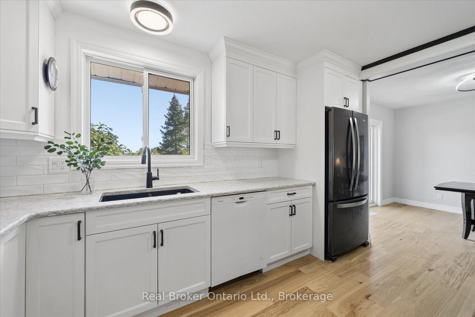 Photo 17 of 210 Patricia Crescent, Selwyn — HOMEH