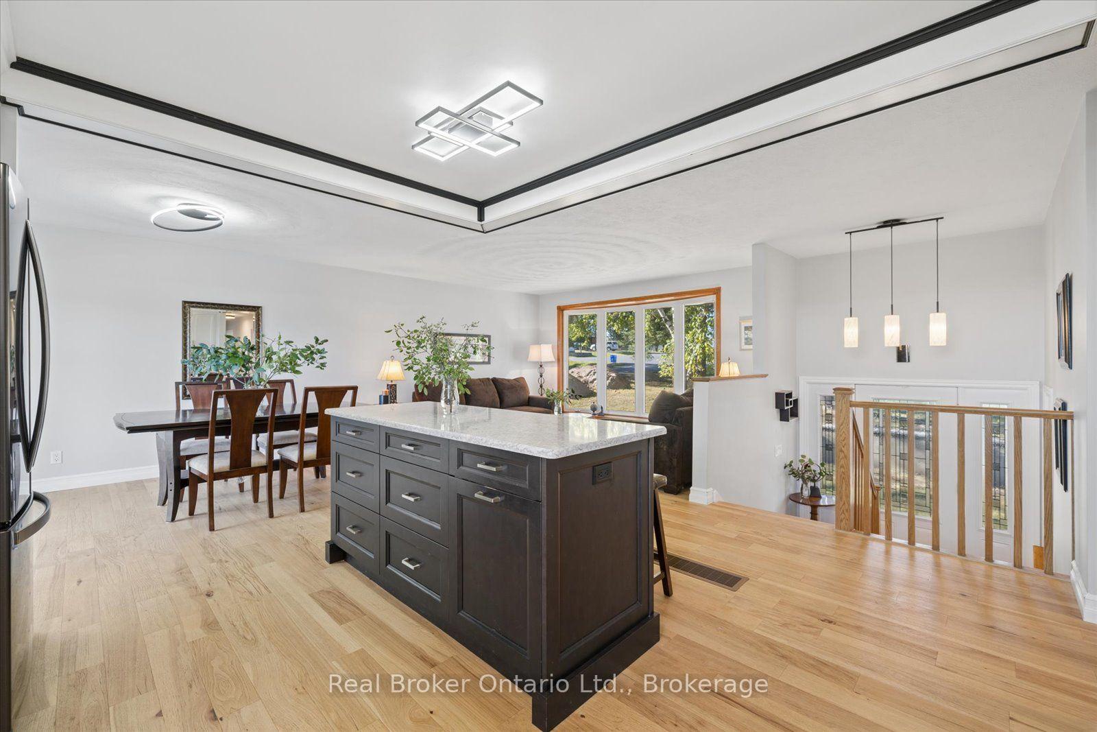 Photo 18 of 210 Patricia Crescent, Selwyn — HOMEH