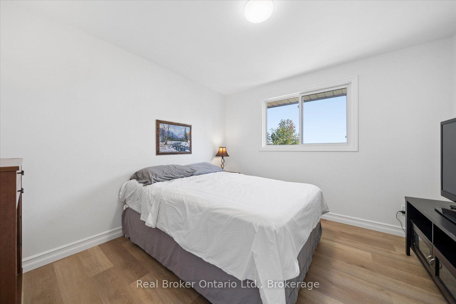 Photo 19 of 210 Patricia Crescent, Selwyn — HOMEH
