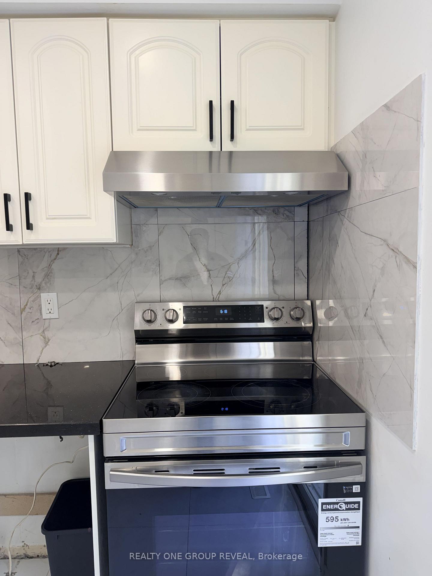 Photo 12 of 1027 Ridgemount Boulevard, Oshawa, Pinecrest — HOMEH