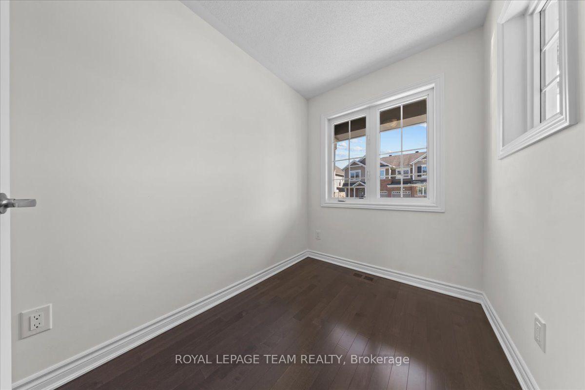 Photo 6 of 340 Song Sparrow Street, Ottawa, Barrhaven - Half Moon Bay — HOMEH