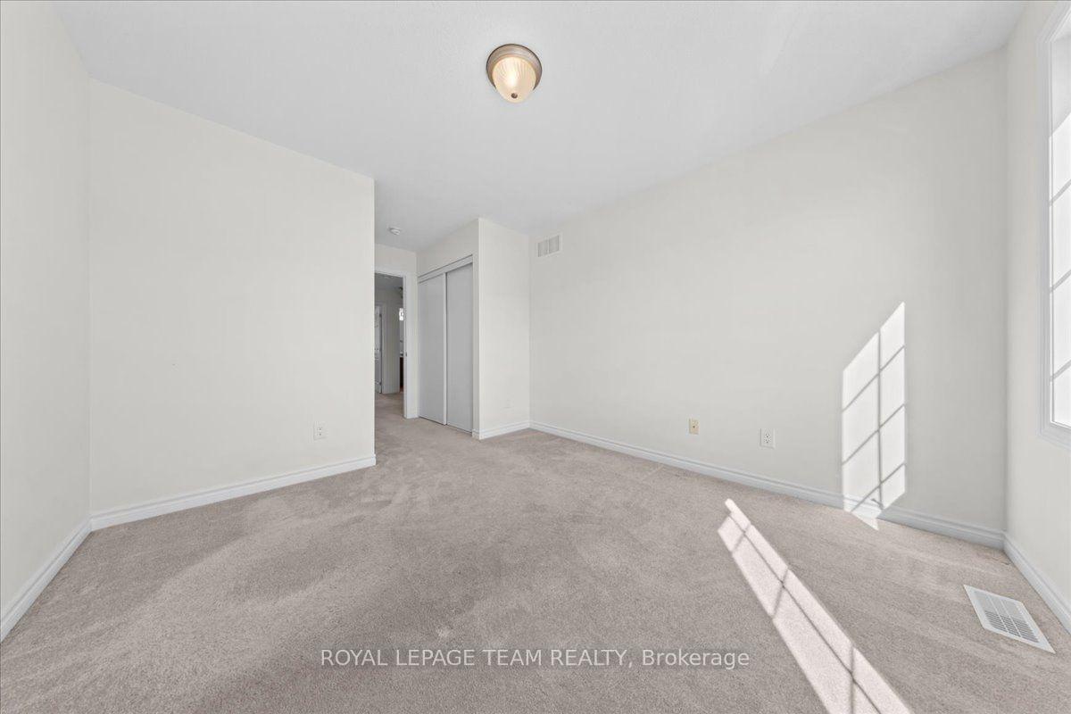 Photo 12 of 340 Song Sparrow Street, Ottawa, Barrhaven - Half Moon Bay — HOMEH