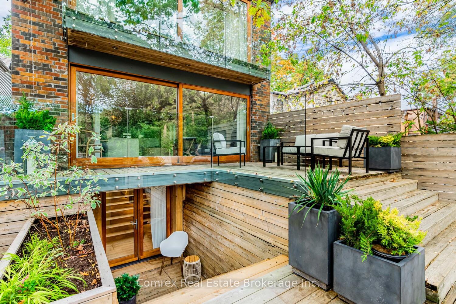 Photo of 37 Victoria Park Avenue