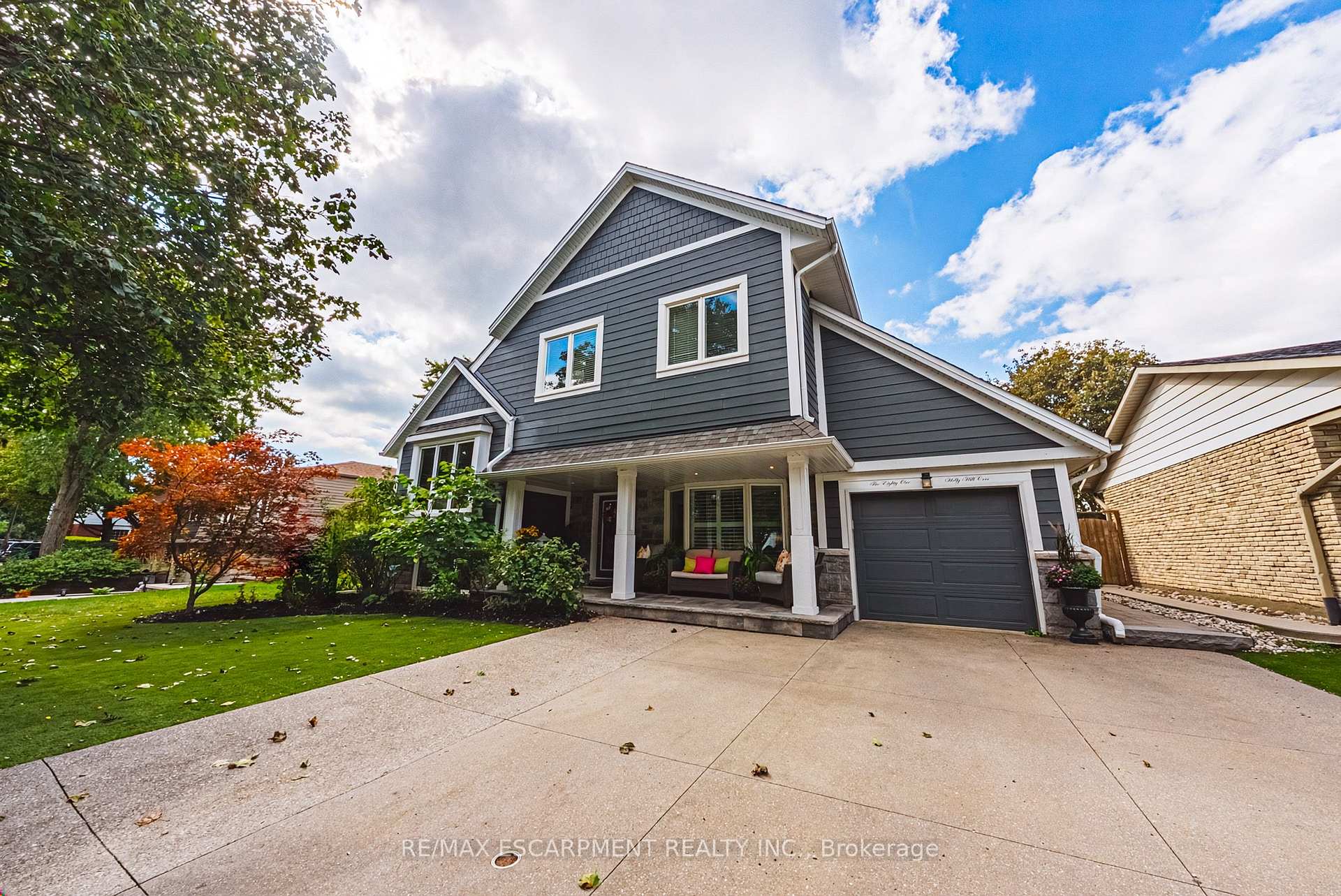 Photo of 581 Holly Hill Crescent