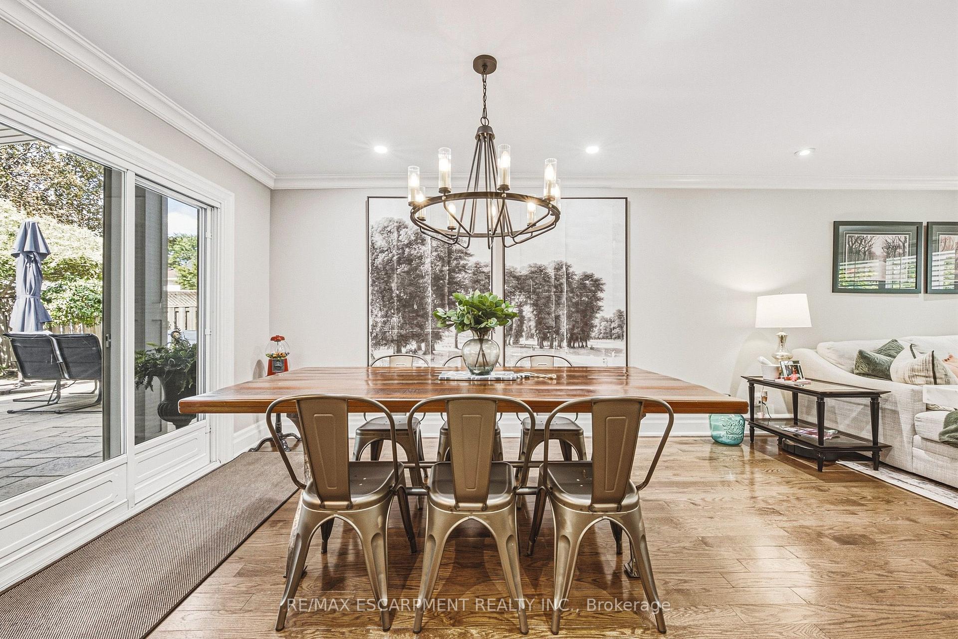 Photo 16 of 581 Holly Hill Crescent, Burlington, Freeman — HOMEH
