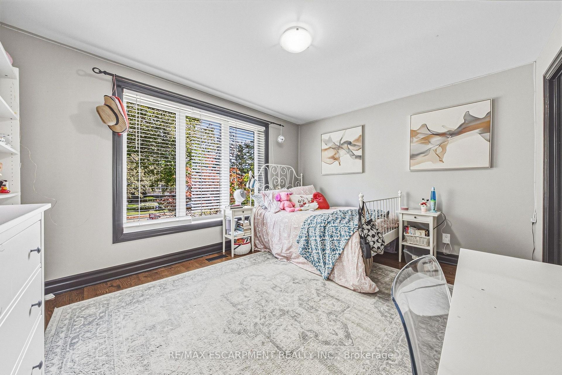 Photo 30 of 581 Holly Hill Crescent, Burlington, Freeman — HOMEH
