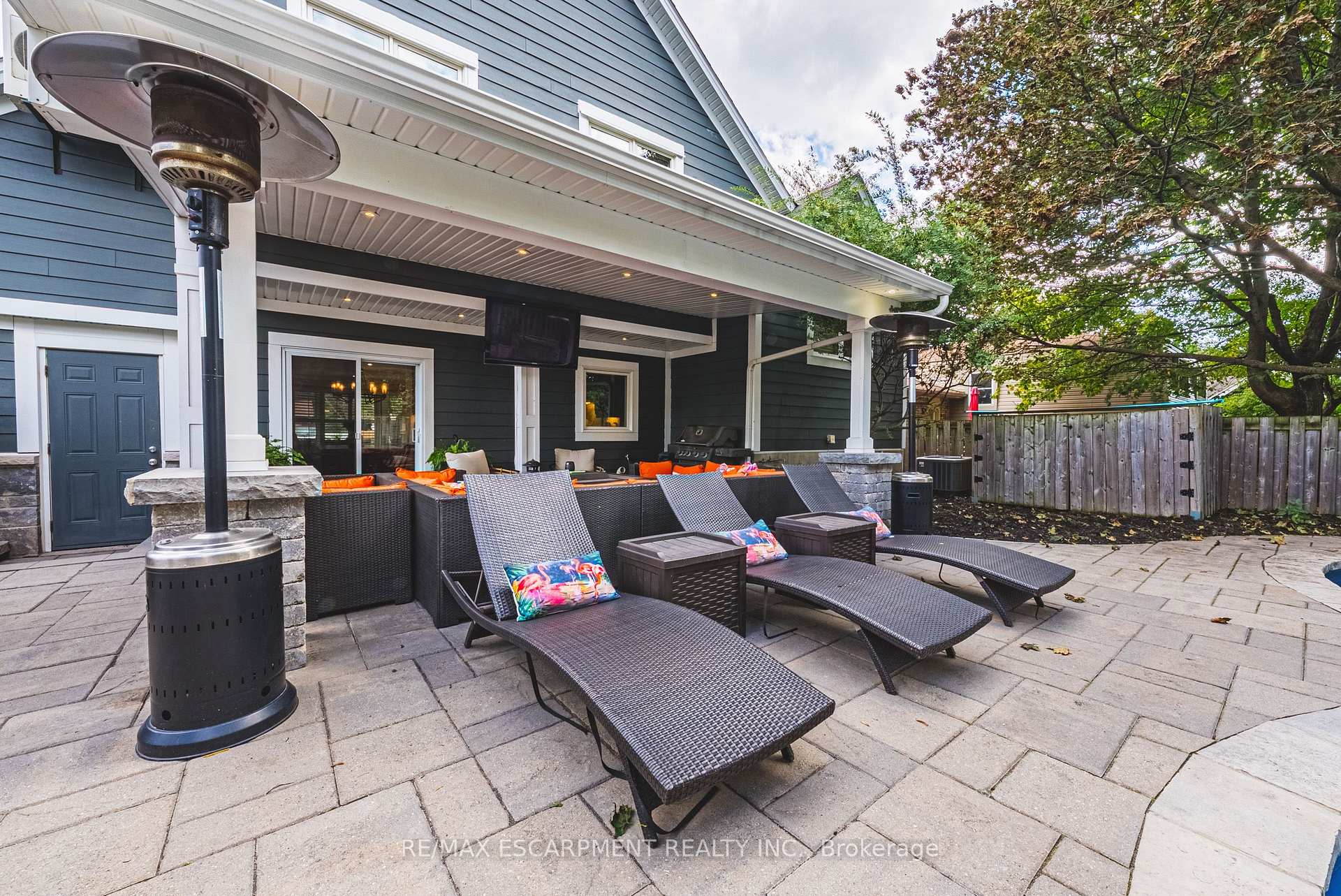 Photo 46 of 581 Holly Hill Crescent, Burlington, Freeman — HOMEH