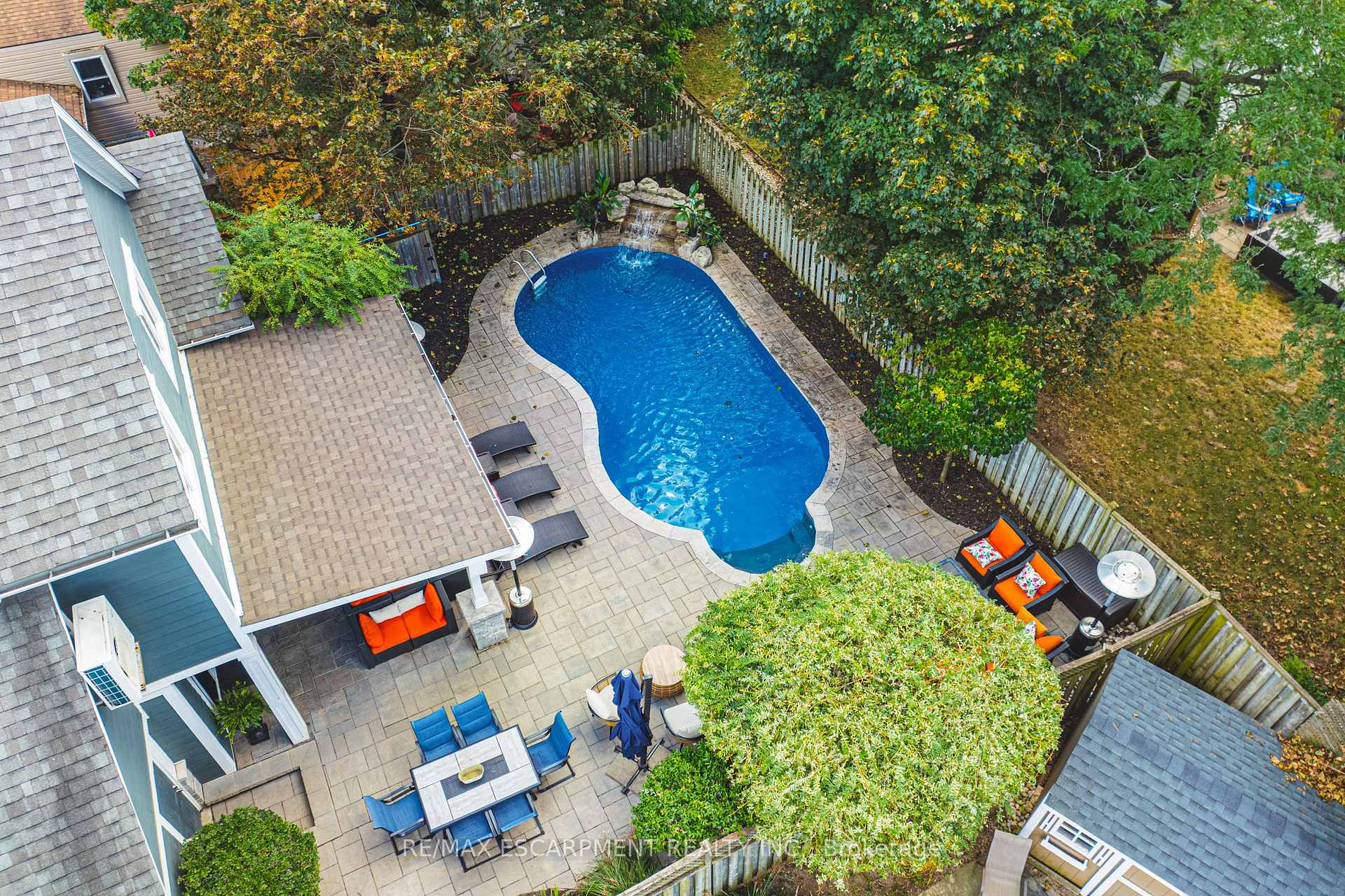Photo 53 of 581 Holly Hill Crescent, Burlington, Freeman — HOMEH