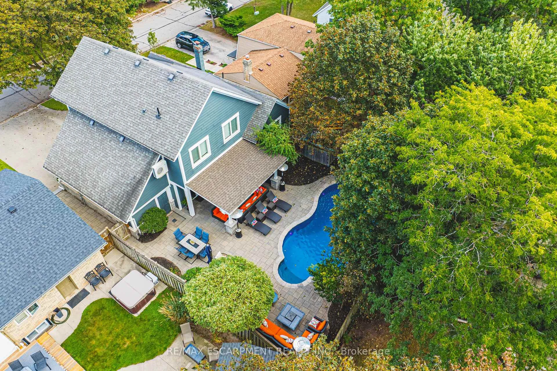 Photo 56 of 581 Holly Hill Crescent, Burlington, Freeman — HOMEH