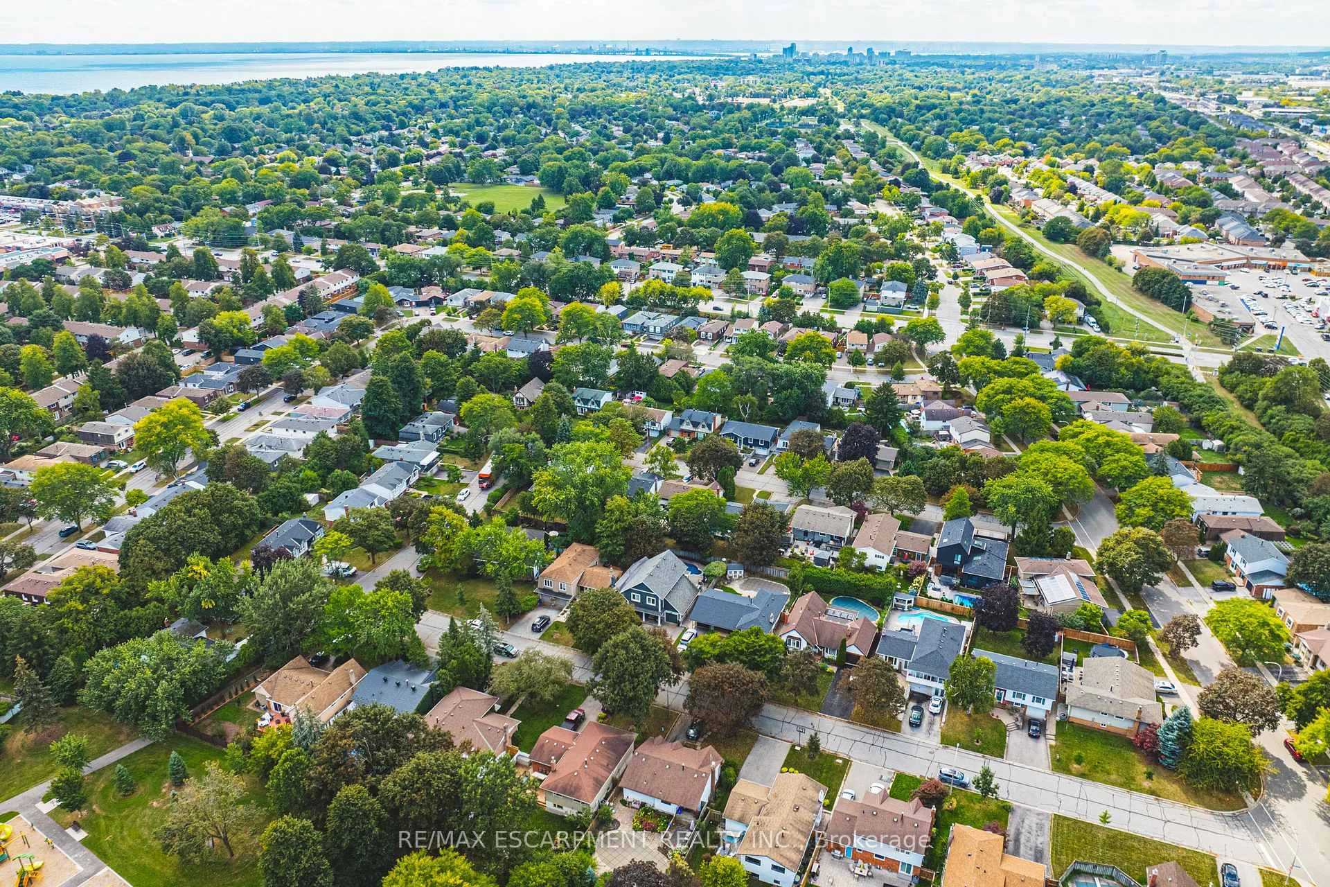Photo 60 of 581 Holly Hill Crescent, Burlington, Freeman — HOMEH