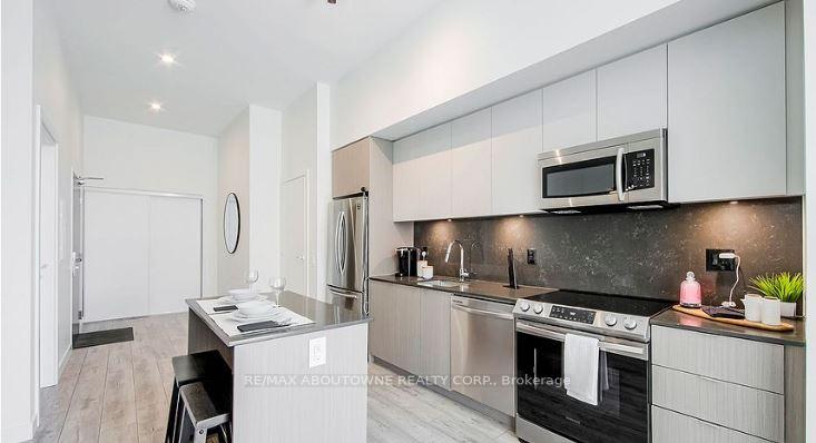 Photo 3 of Unit A917, 125 Bronte Road, Oakville, Bronte — HOMEH