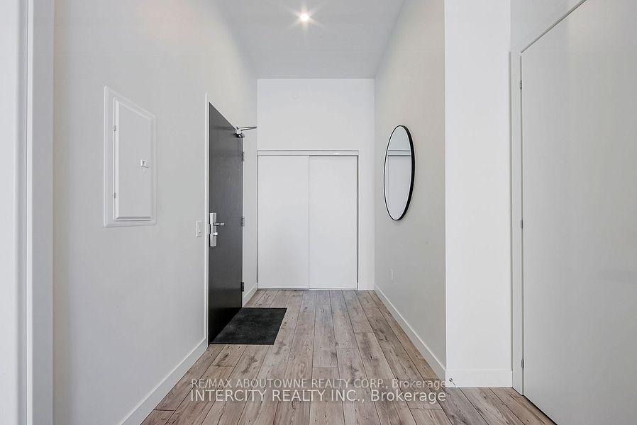 Photo 6 of Unit A917, 125 Bronte Road, Oakville, Bronte — HOMEH