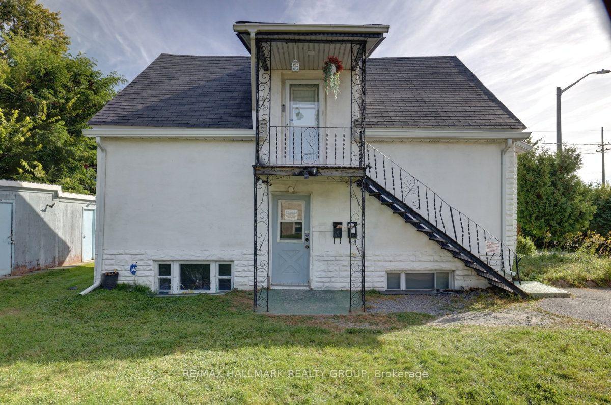 Photo 9 of 25 Wright Street, Ottawa, Overbrook — HOMEH