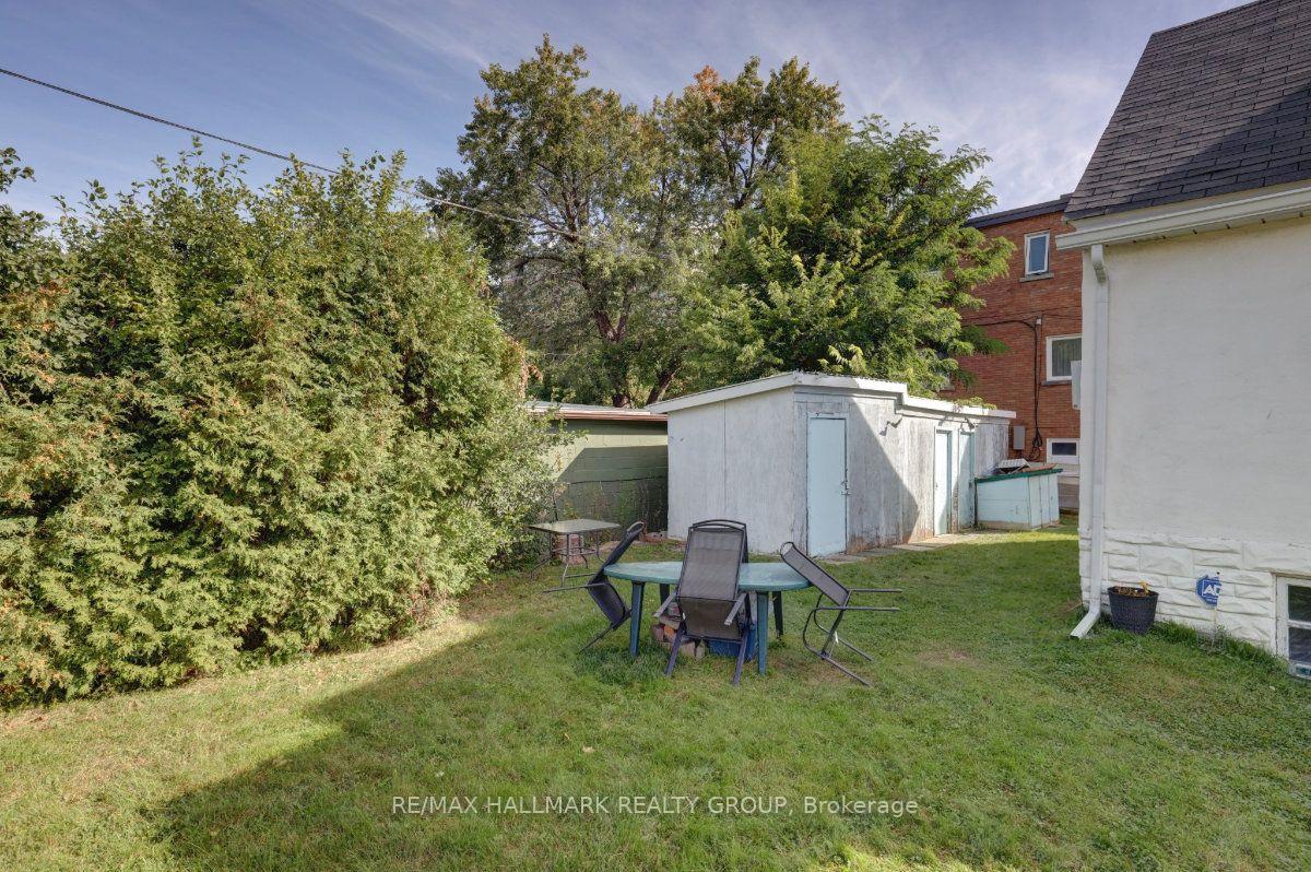 Photo 12 of 25 Wright Street, Ottawa, Overbrook — HOMEH