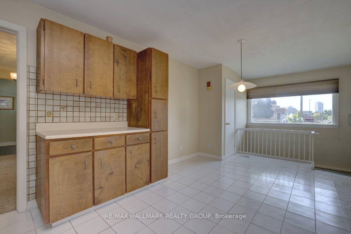 Photo 15 of 23 Wright Street, Ottawa, Overbrook — HOMEH